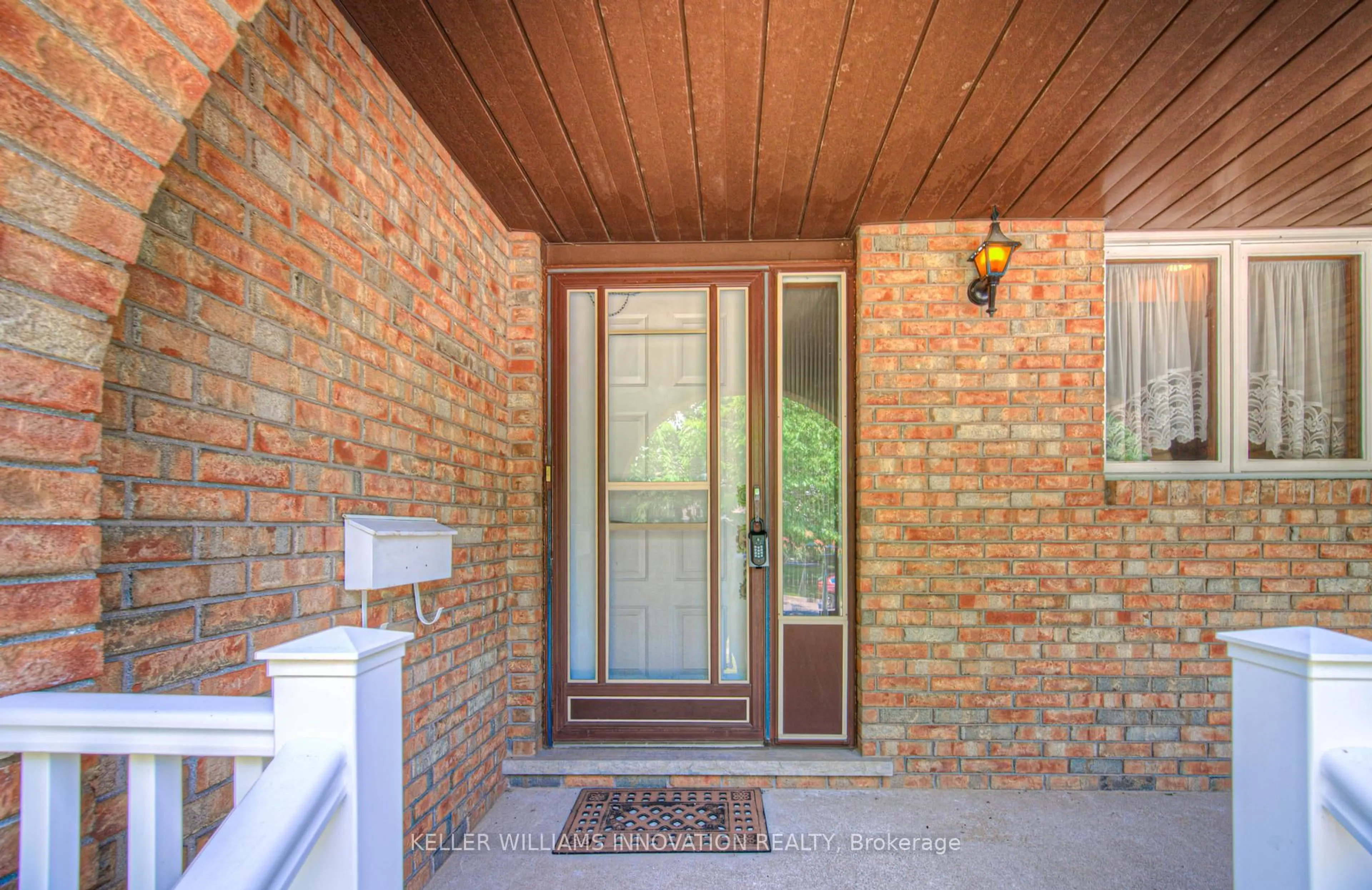 Unknown for 641 Black Oak Cres, Waterloo Ontario N2V 1A4