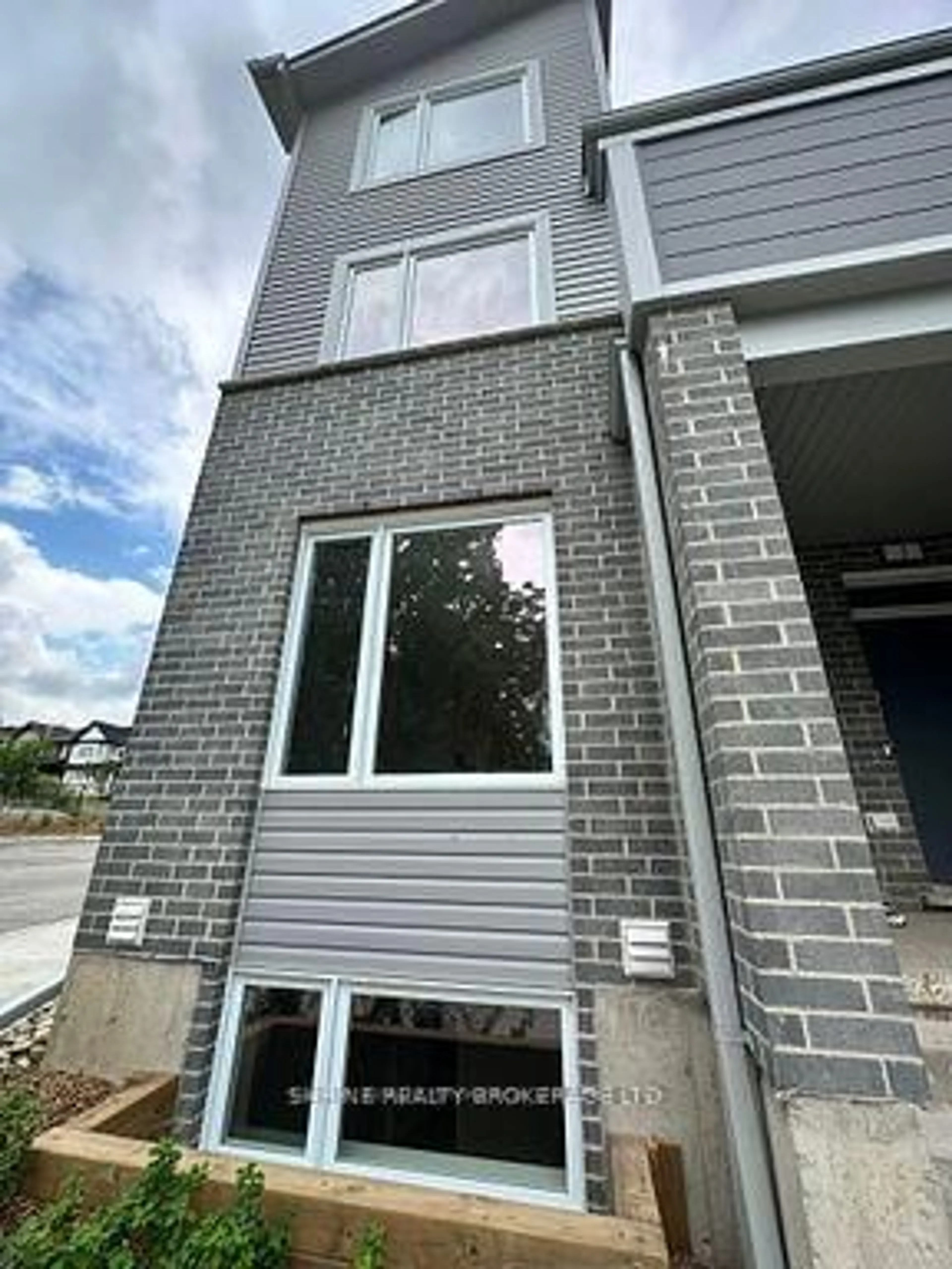 Home with brick exterior material, building for 990 Deveron Cres #1, London South Ontario N5Z 5A4
