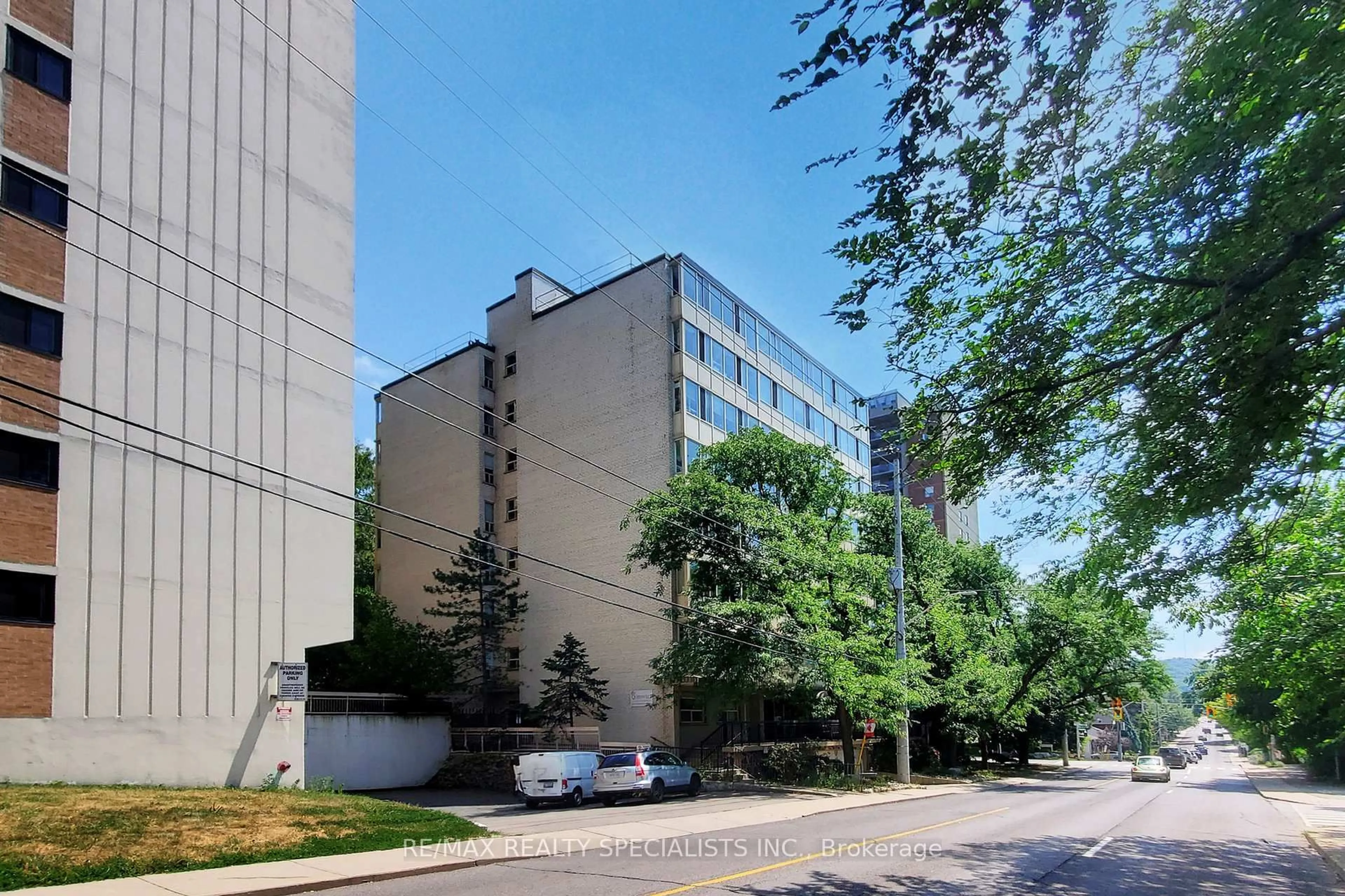 Unknown for 101 Queen St #406, Hamilton Ontario L8P 3R9