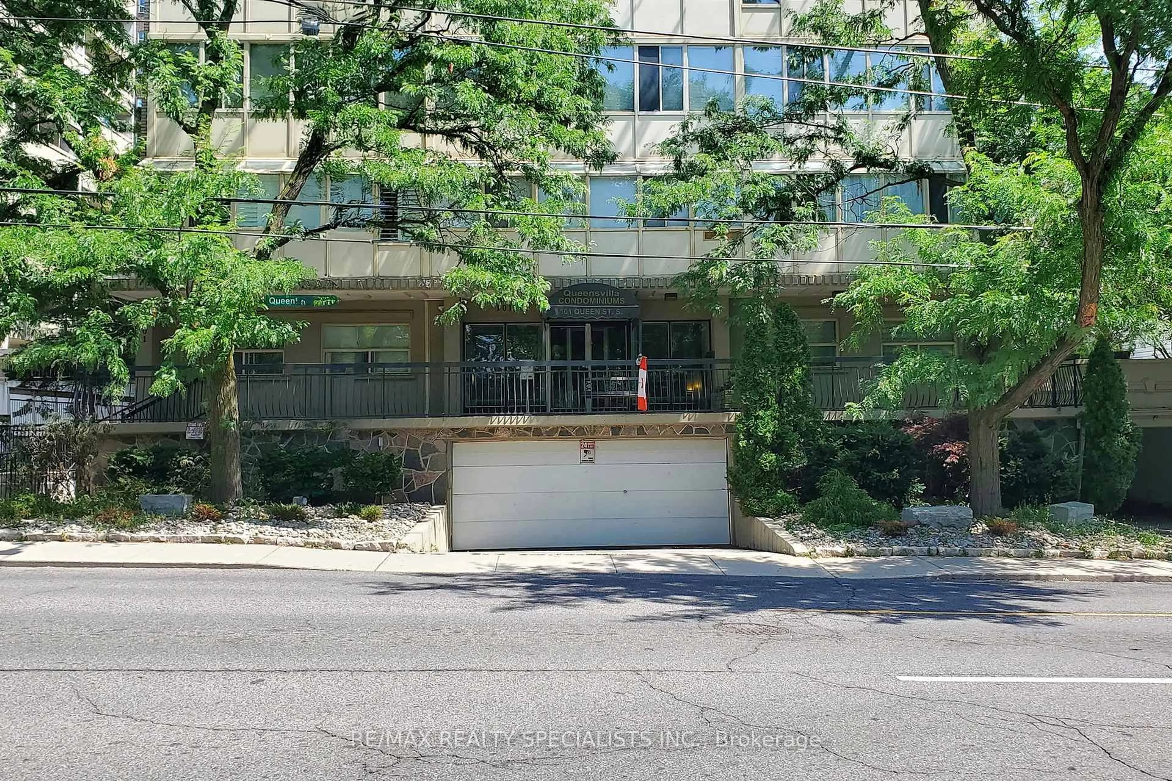 Unknown for 101 Queen St #406, Hamilton Ontario L8P 3R9