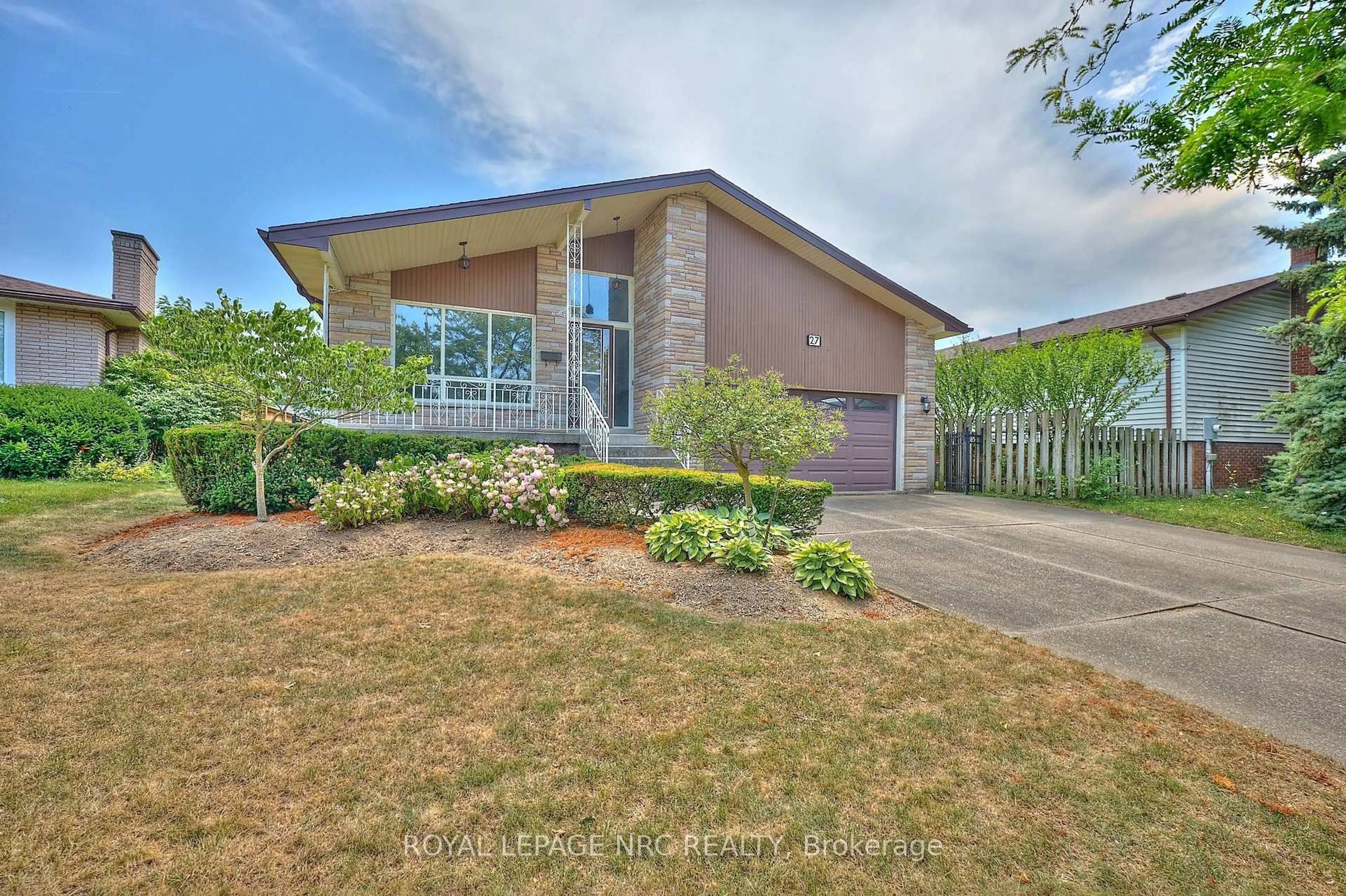 Home with brick exterior material, street for 27 Orlando Dr, St. Catharines Ontario L2N 6V5