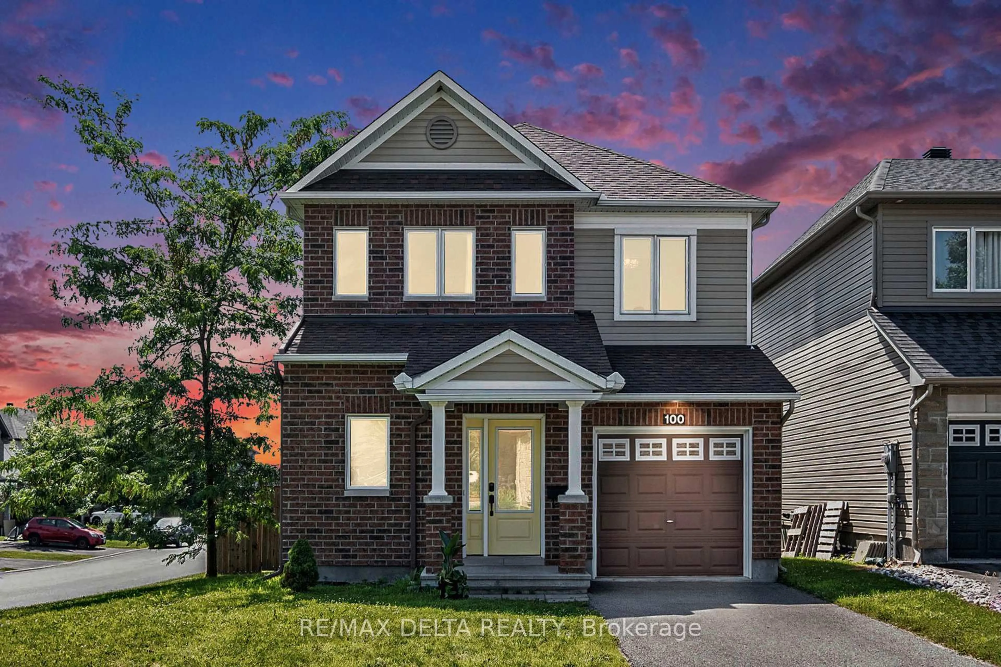 Home with brick exterior material, street for 100 Onyx Cres, Clarence-Rockland Ontario K4K 0H4