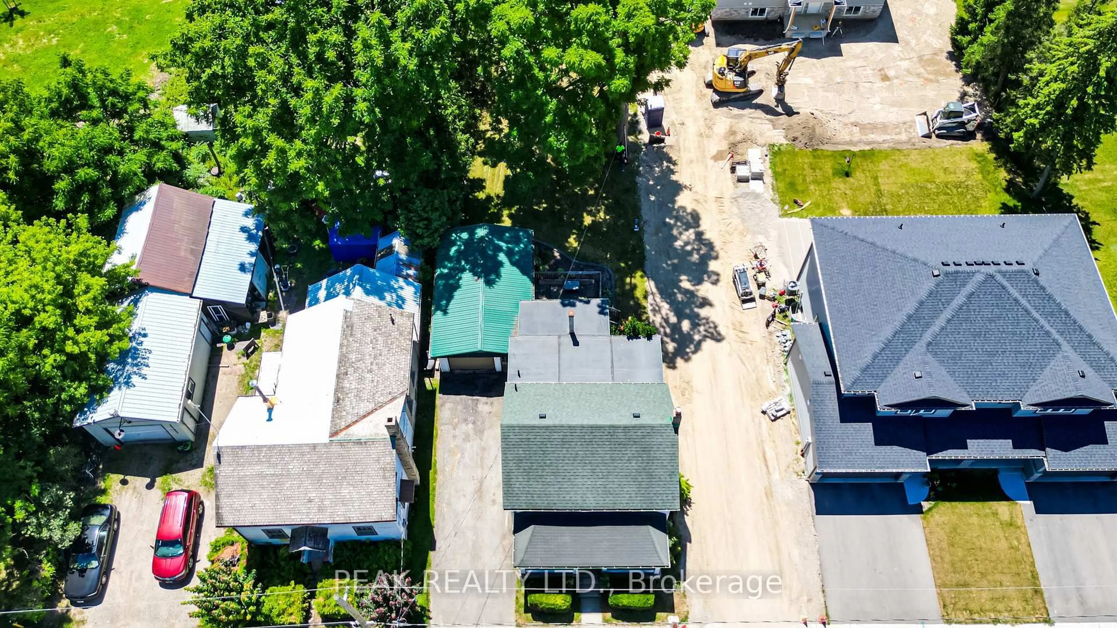 A pic from outside/outdoor area/front of a property/back of a property/a pic from drone, street for 40 JACOB St, East Zorra-Tavistock Ontario N0B 2R0