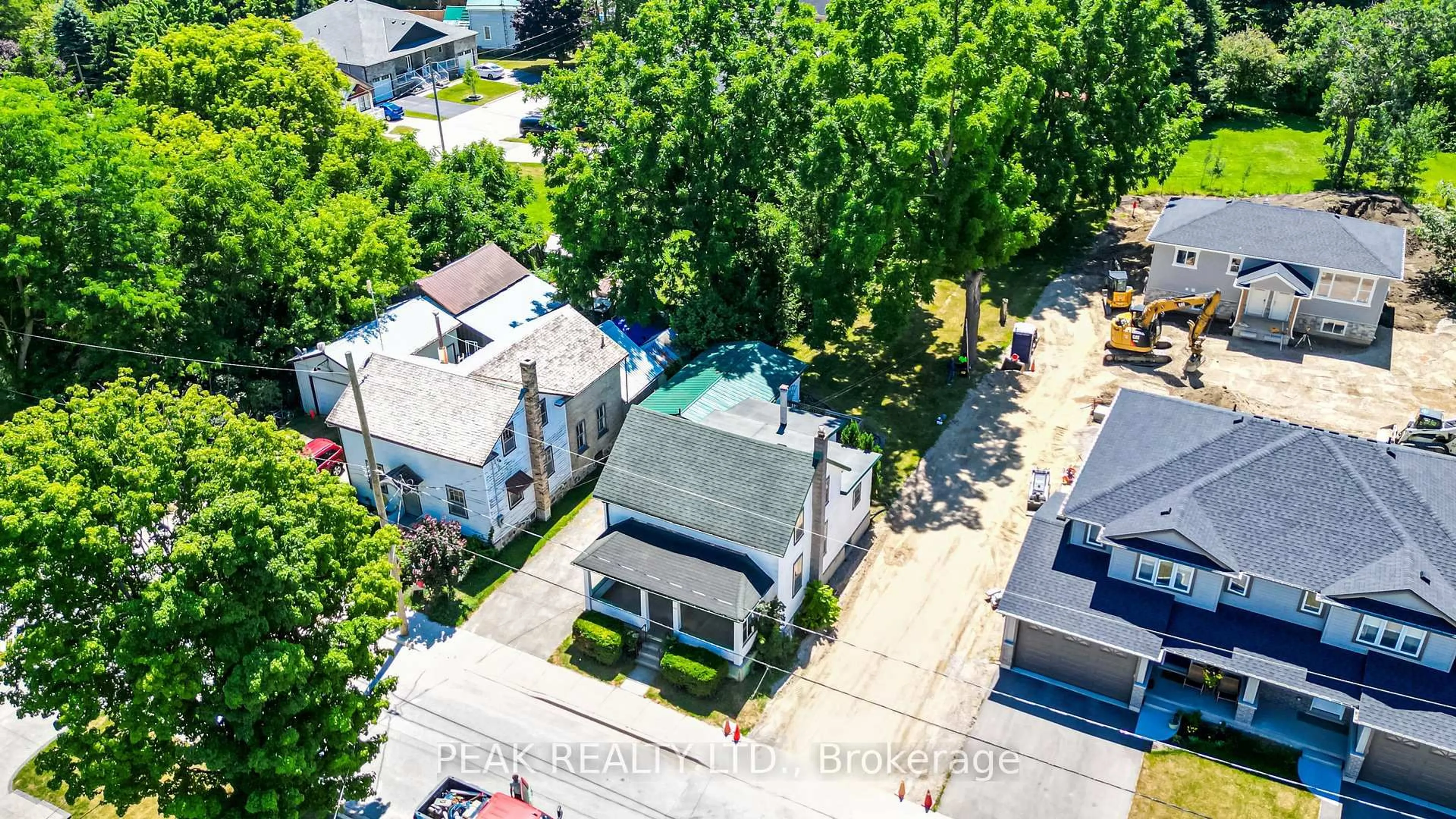 A pic from outside/outdoor area/front of a property/back of a property/a pic from drone, street for 40 JACOB St, East Zorra-Tavistock Ontario N0B 2R0