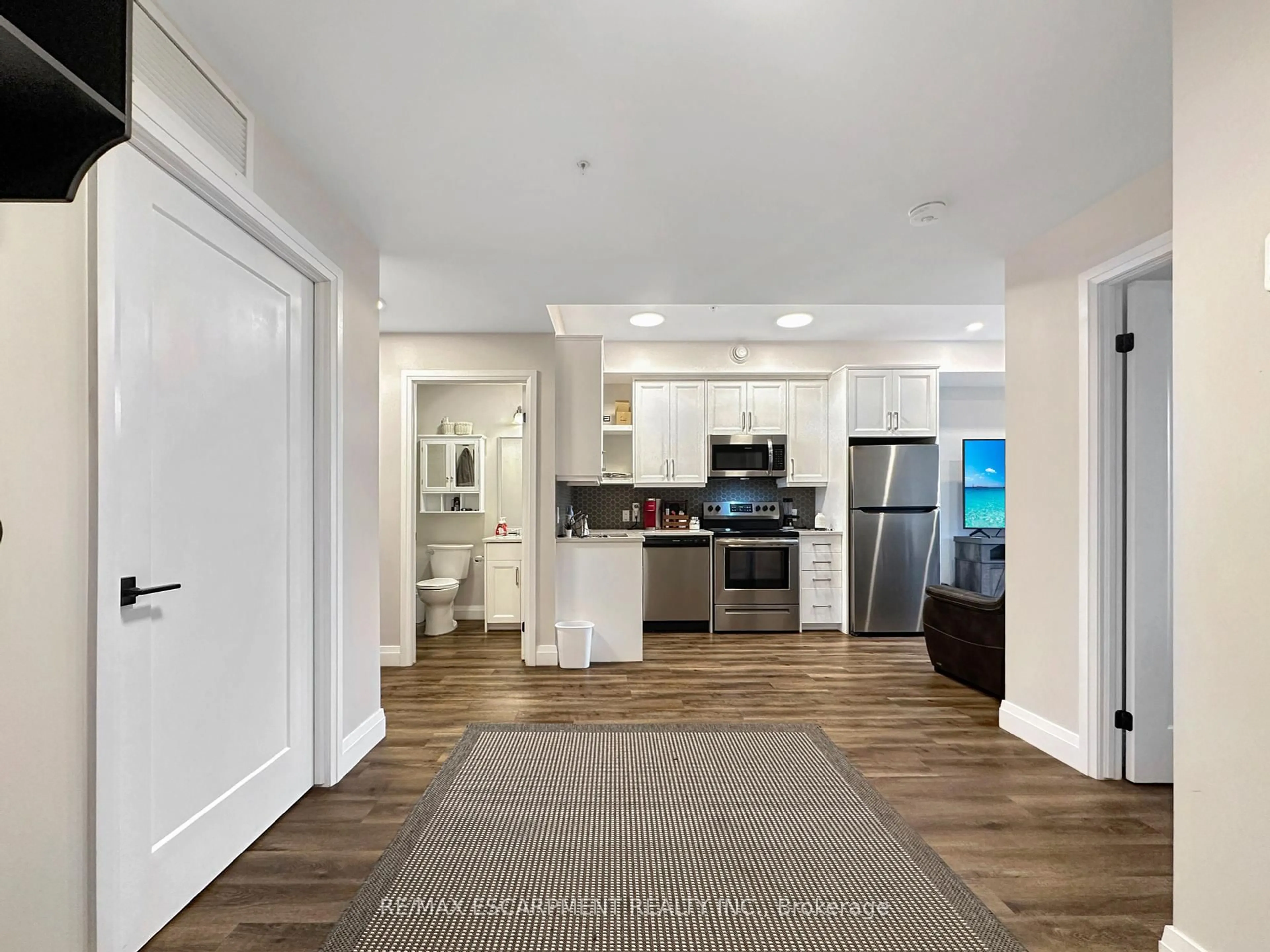 Open concept kitchen, unknown for 64 Main St #204, Haldimand Ontario N0A 1H0