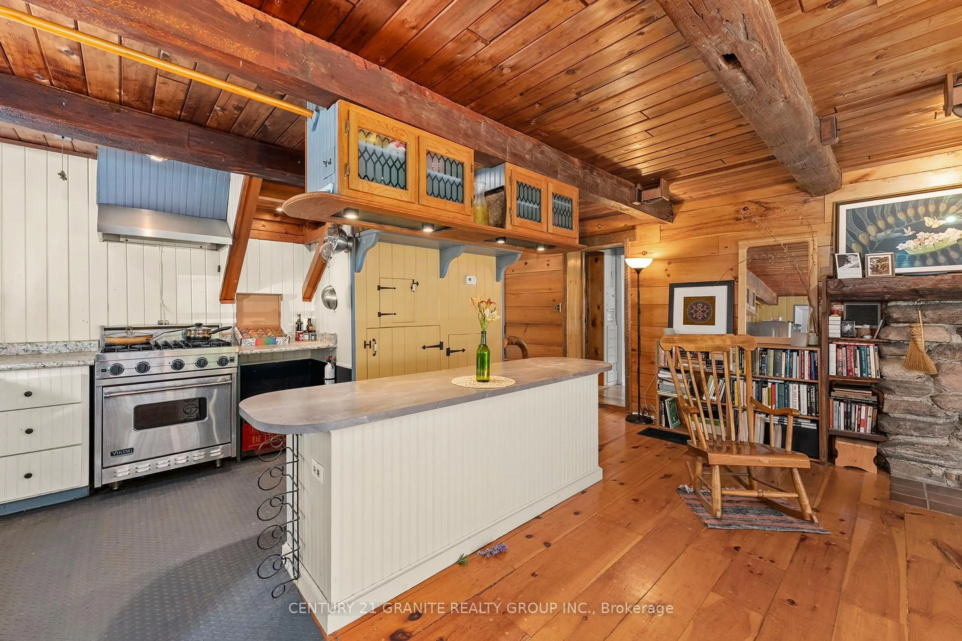 Rustic kitchen, unknown for 291 Hillsview Rd, Maynooth Ontario K0L 2S0