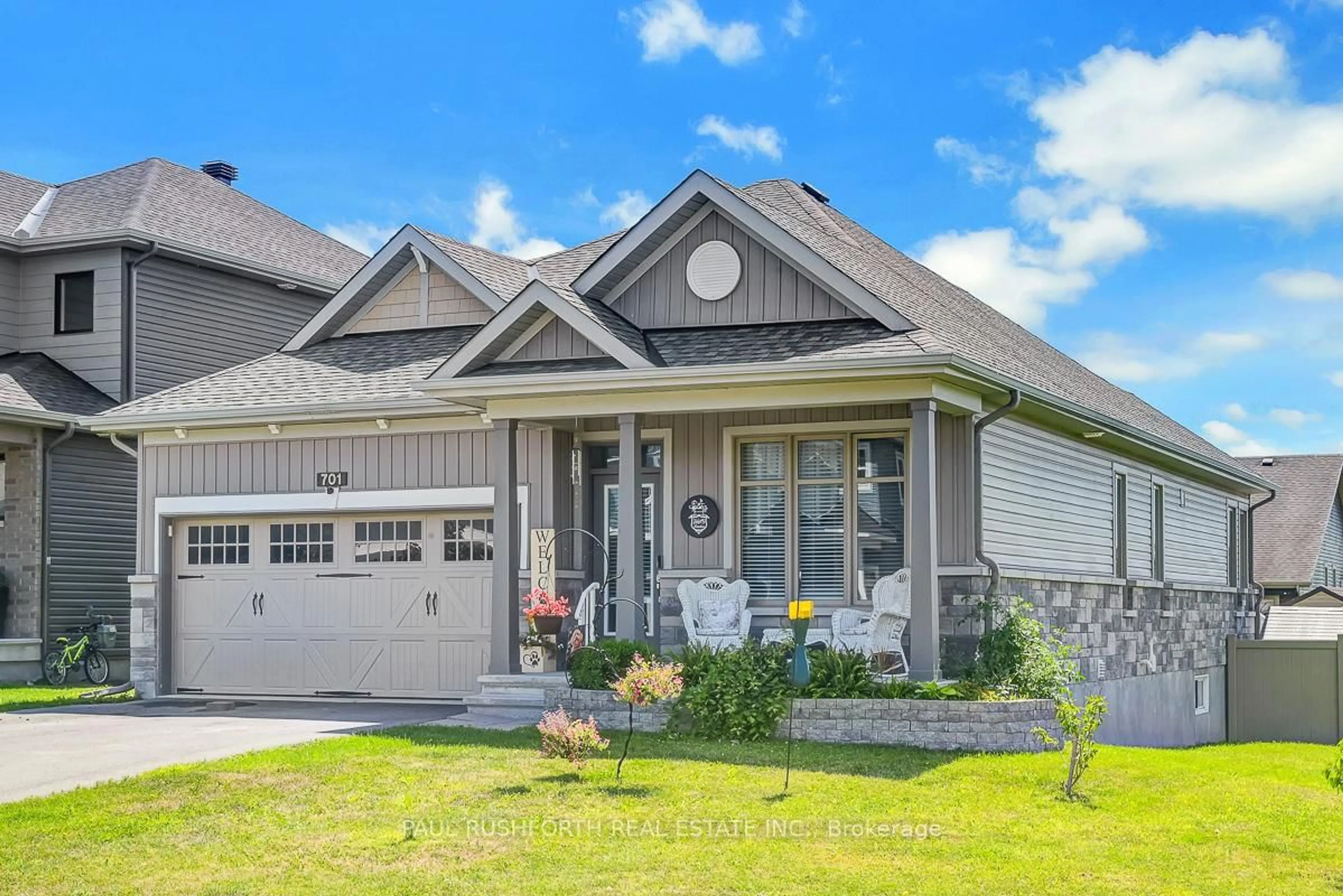 Home with vinyl exterior material, street for 701 Du Rivage St, Clarence-Rockland Ontario K4K 0K1
