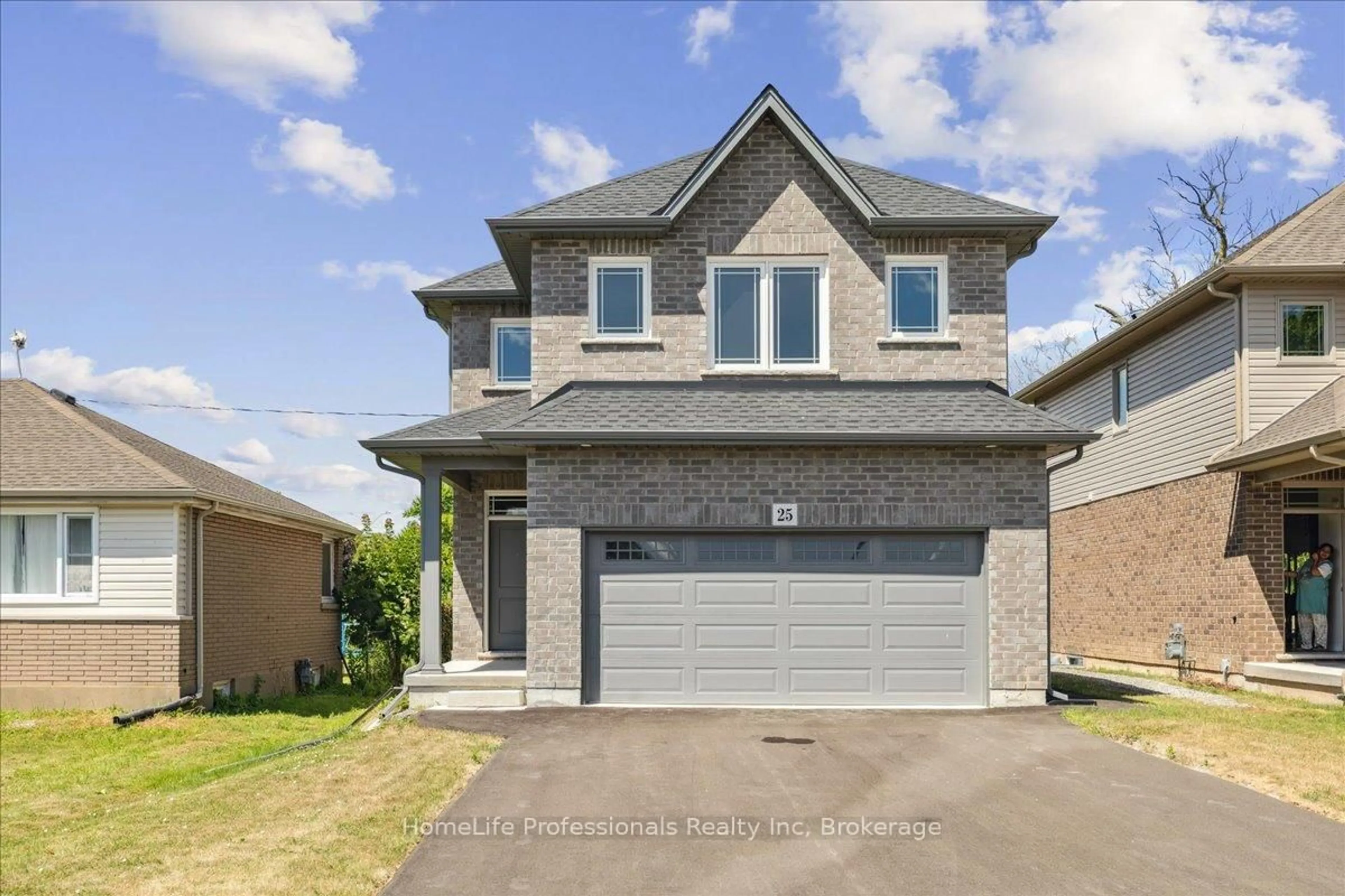 Home with brick exterior material, street for 25 McMann Dr, Thorold Ontario L2V 2V5