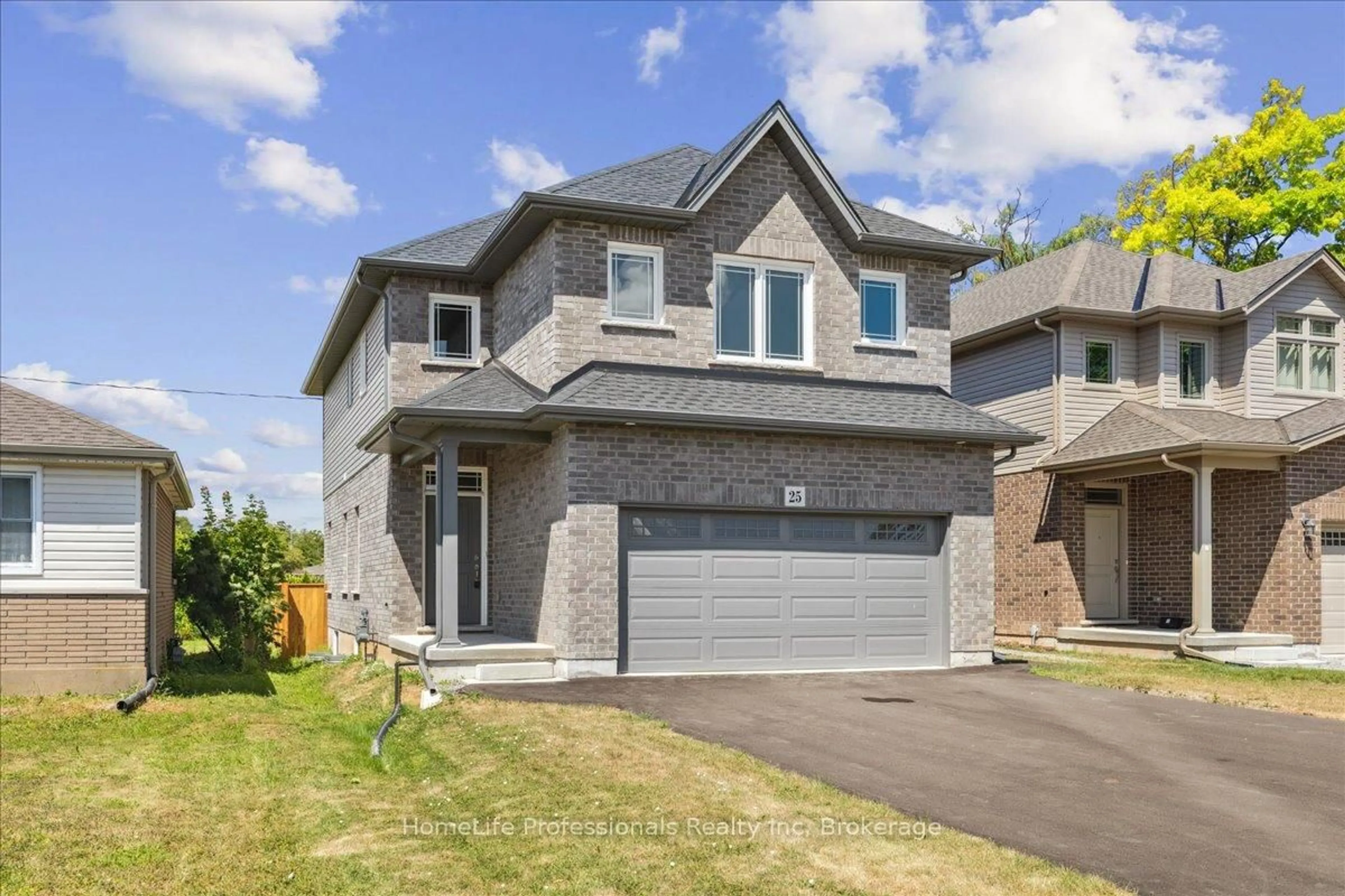 Home with brick exterior material, street for 25 McMann Dr, Thorold Ontario L2V 2V5