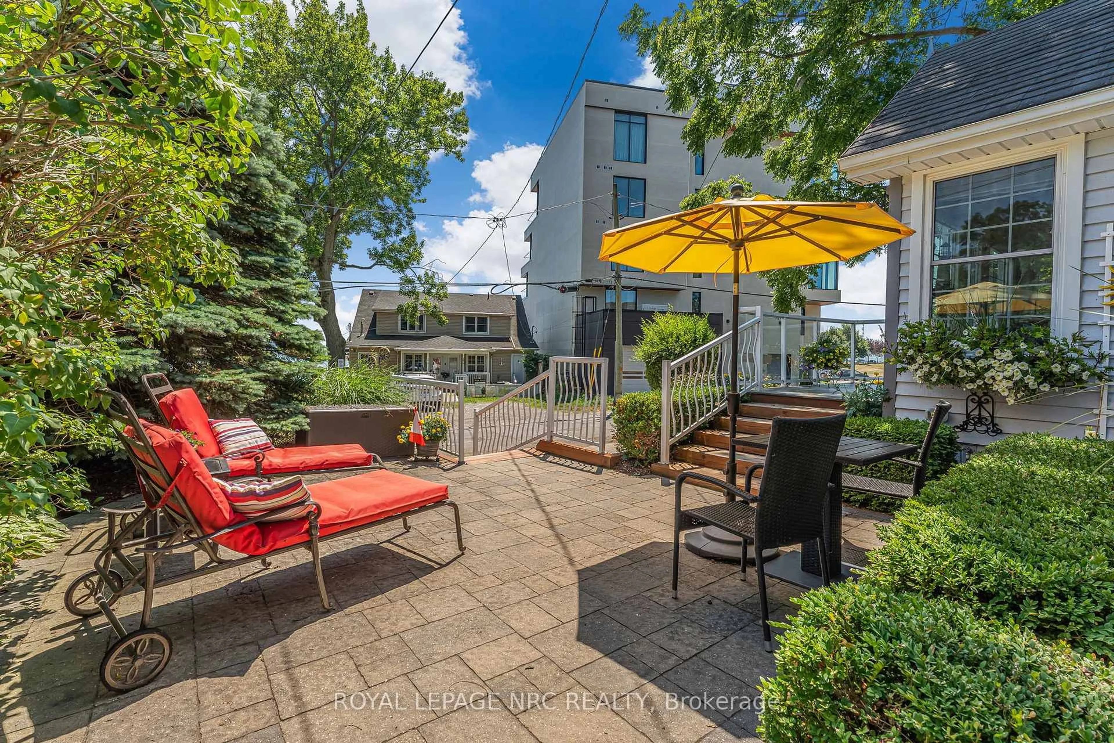 Patio, street for 3816 TERRACE Lane, Fort Erie Ontario L0S 1B0