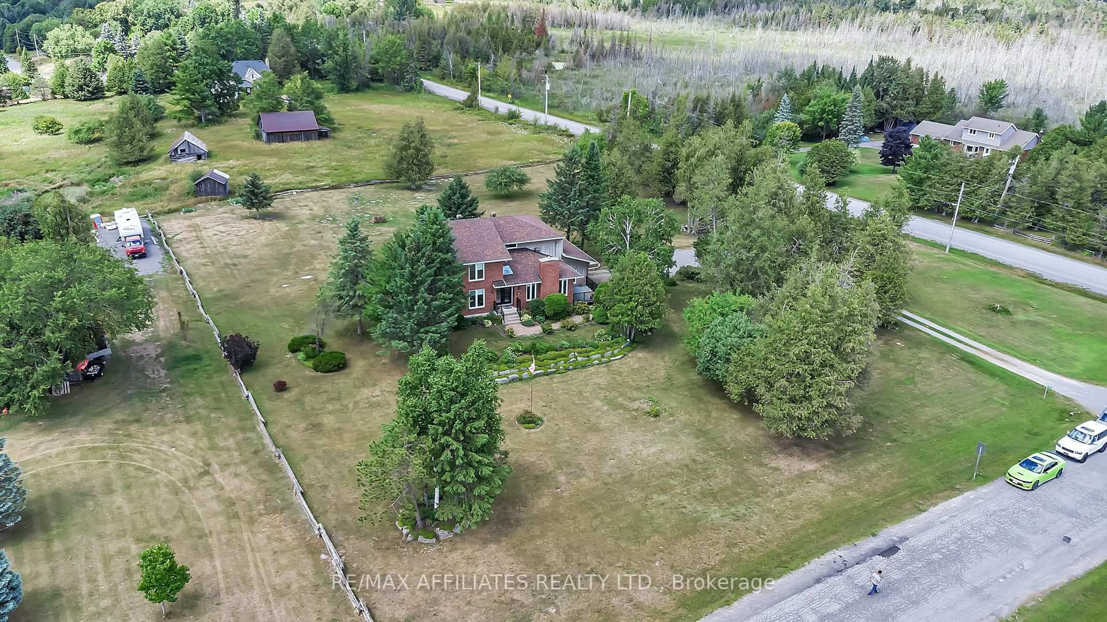 A pic from outside/outdoor area/front of a property/back of a property/a pic from drone, unknown for 101 Carterfarm Cres, Carp Ontario K0A 1L0