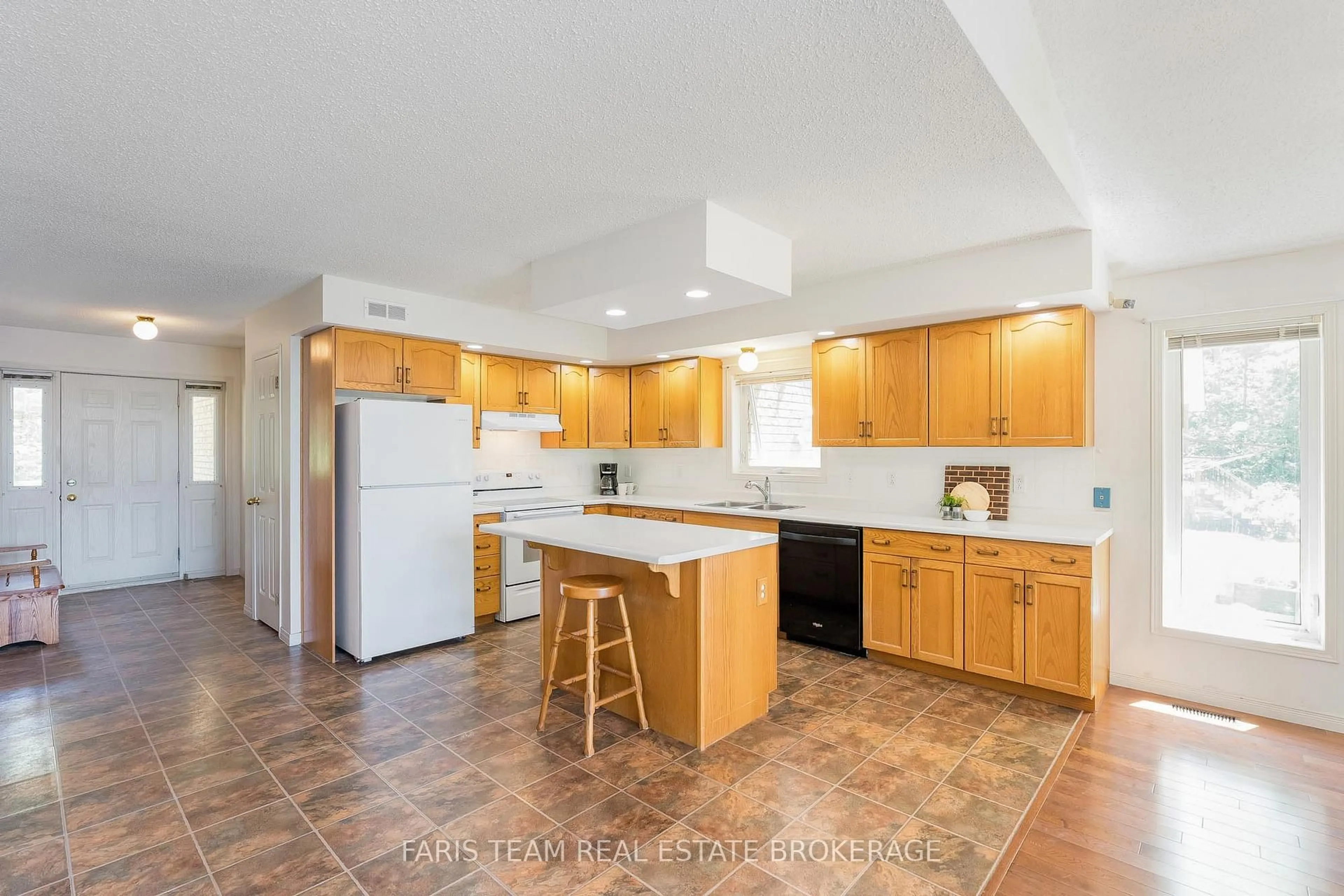 Open concept kitchen, ceramic/tile floor for 17 Stanley Rd, Kawartha Lakes Ontario K0M 2T0