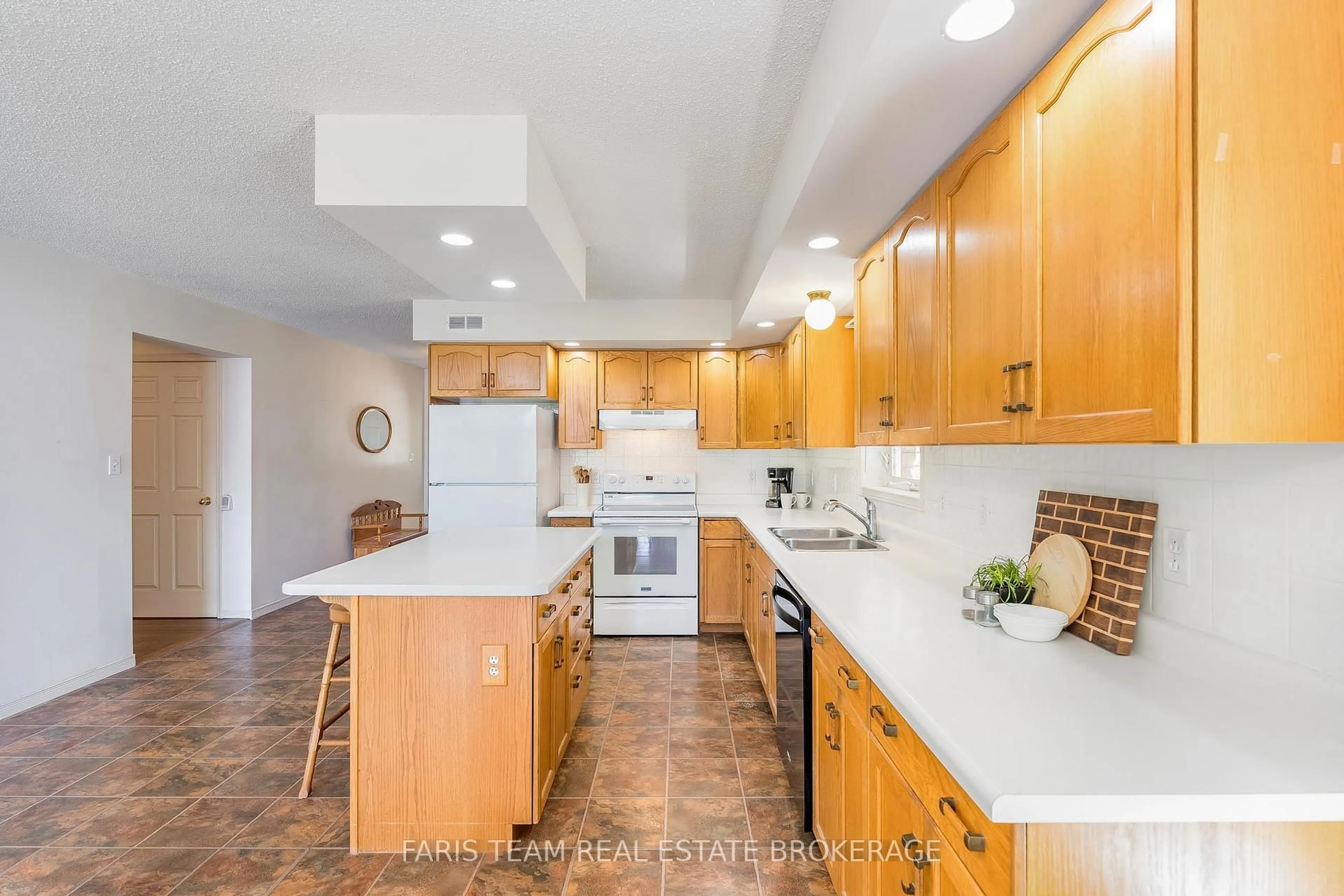 Open concept kitchen, ceramic/tile floor for 17 Stanley Rd, Kawartha Lakes Ontario K0M 2T0