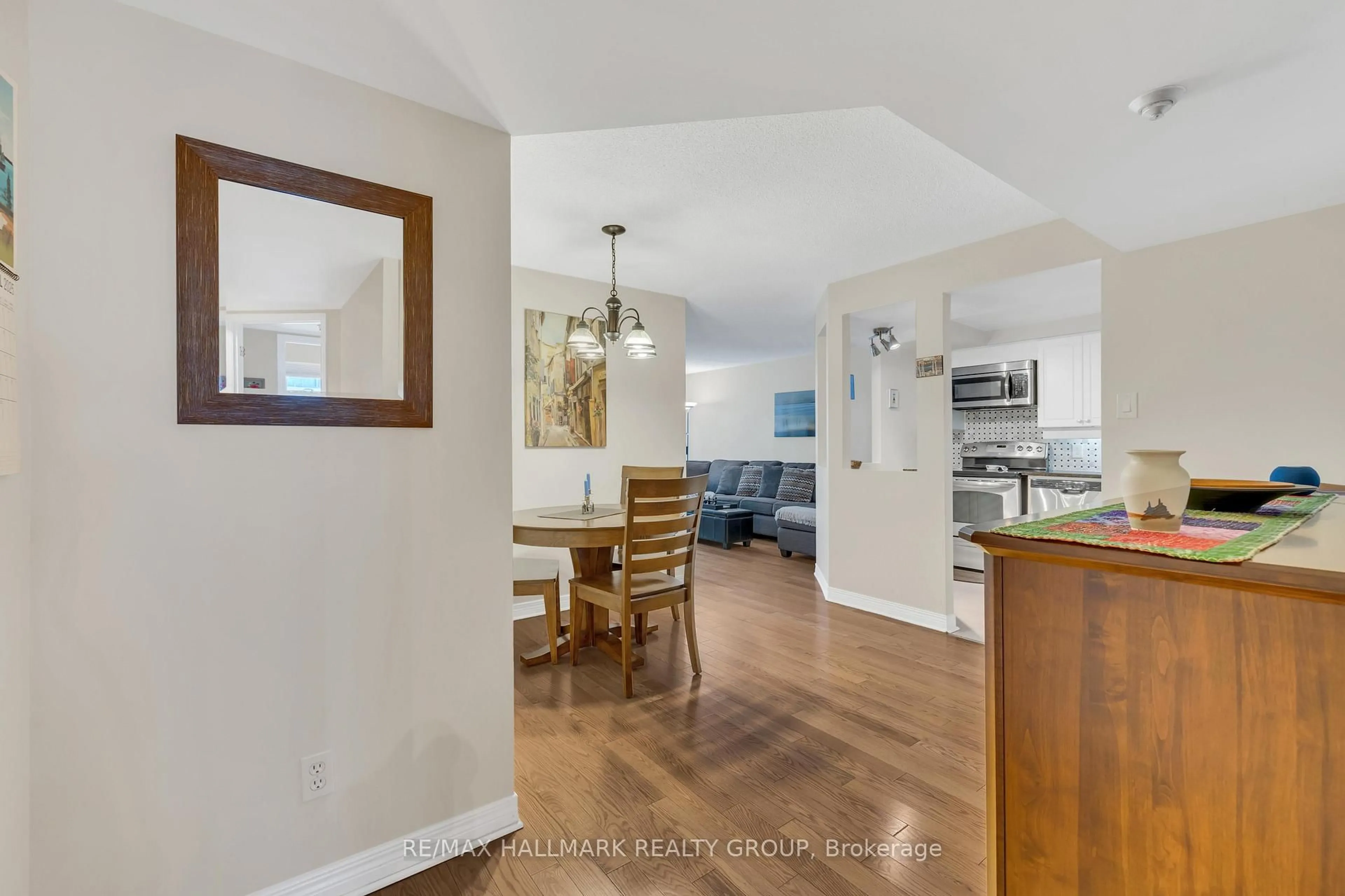 Open concept kitchen, unknown for 550 Cambridge St #307, Ottawa Ontario K1S 5N3