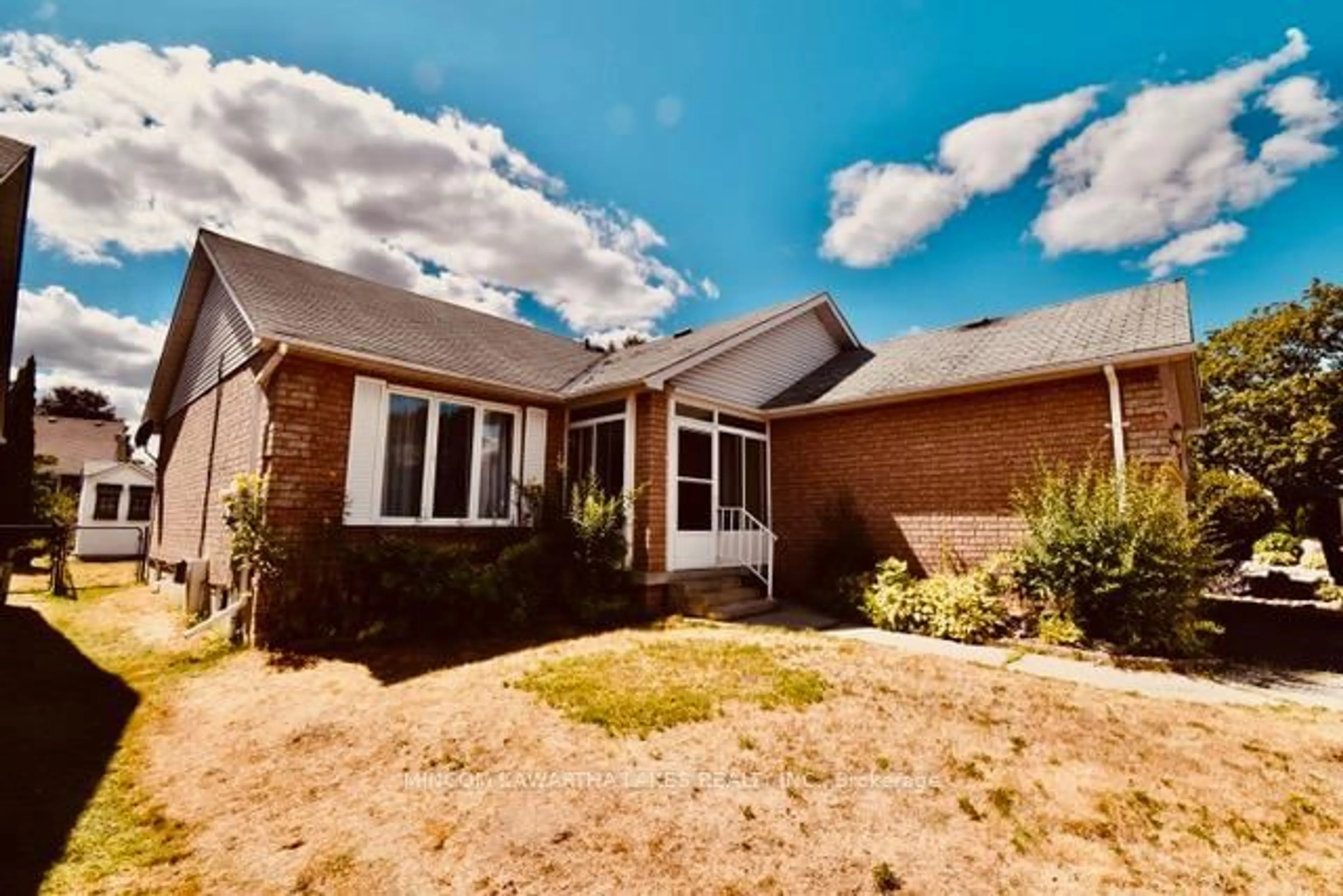 Home with brick exterior material, unknown for 1528 Glenforest Cres, Peterborough West Ontario K9K 2J2