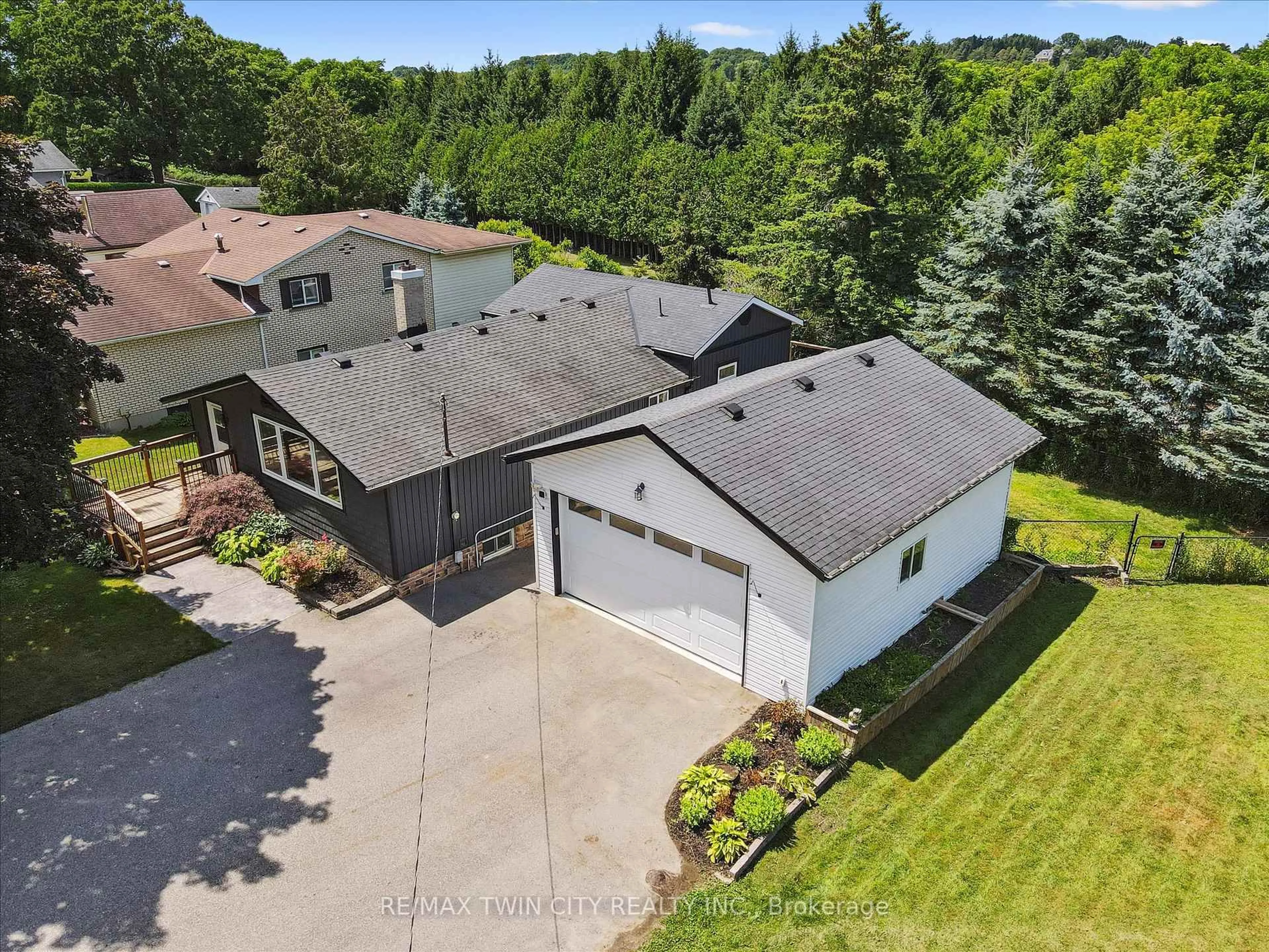 A pic from outside/outdoor area/front of a property/back of a property/a pic from drone, unknown for 585033 County 9 Rd, Woodstock Ontario N4S 7V6