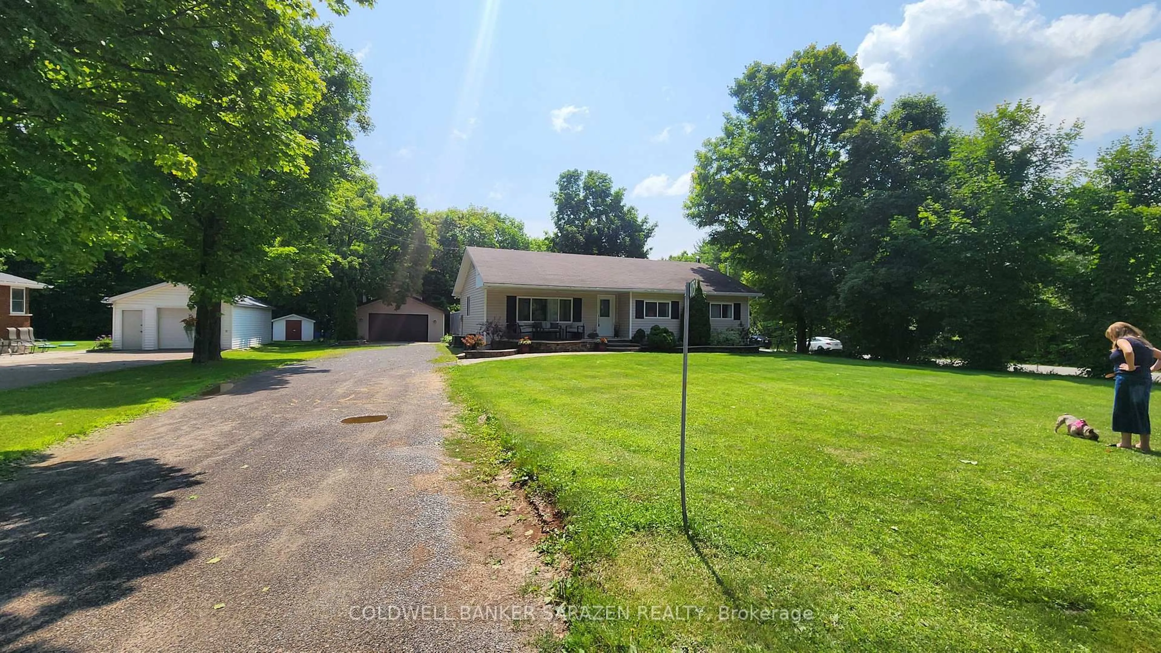 A pic from outside/outdoor area/front of a property/back of a property/a pic from drone, unknown for 875 Usborne St, Braeside Ontario K0A 1G0