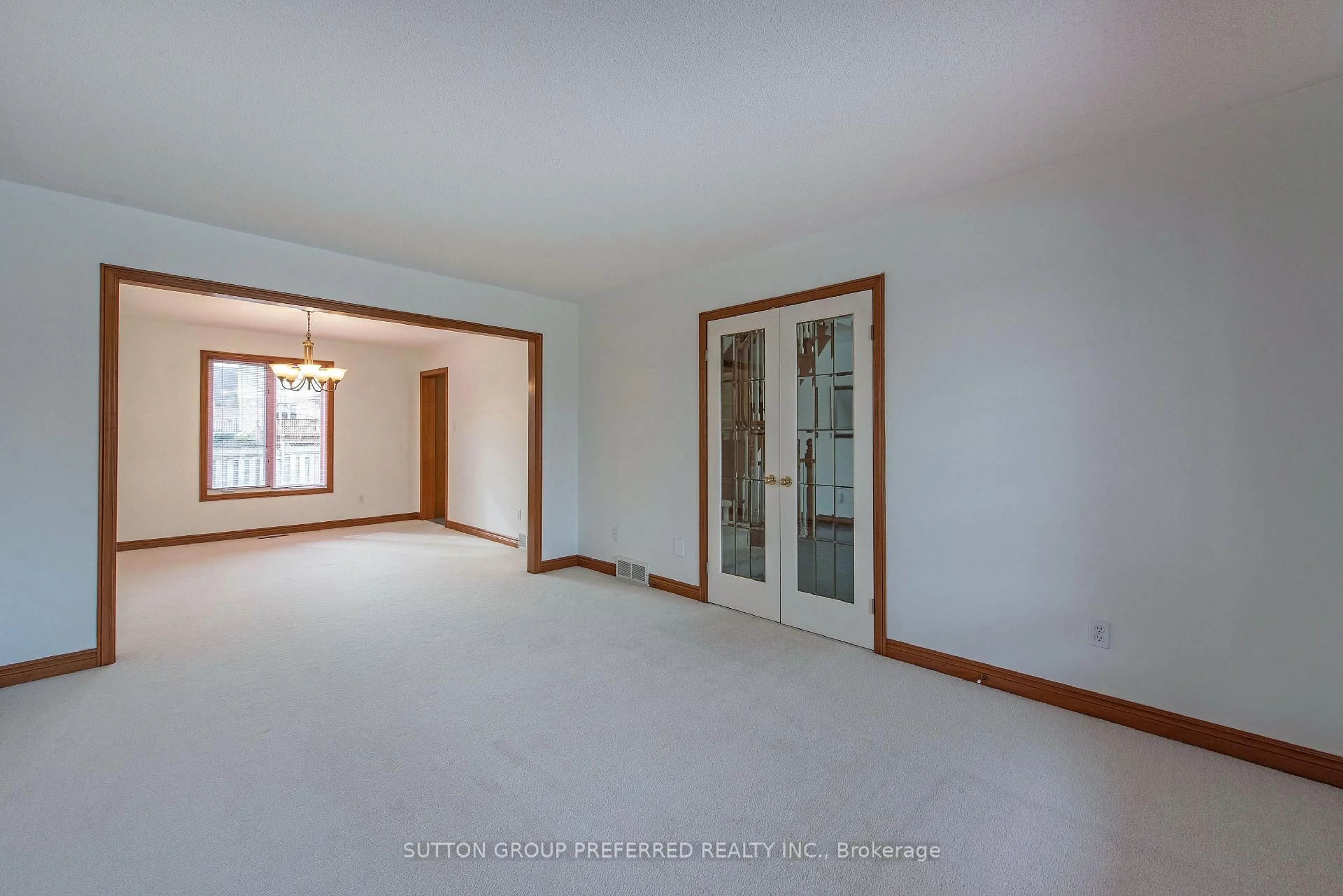Unknown for 130 Toohey Lane, London North Ontario N6G 4Y1