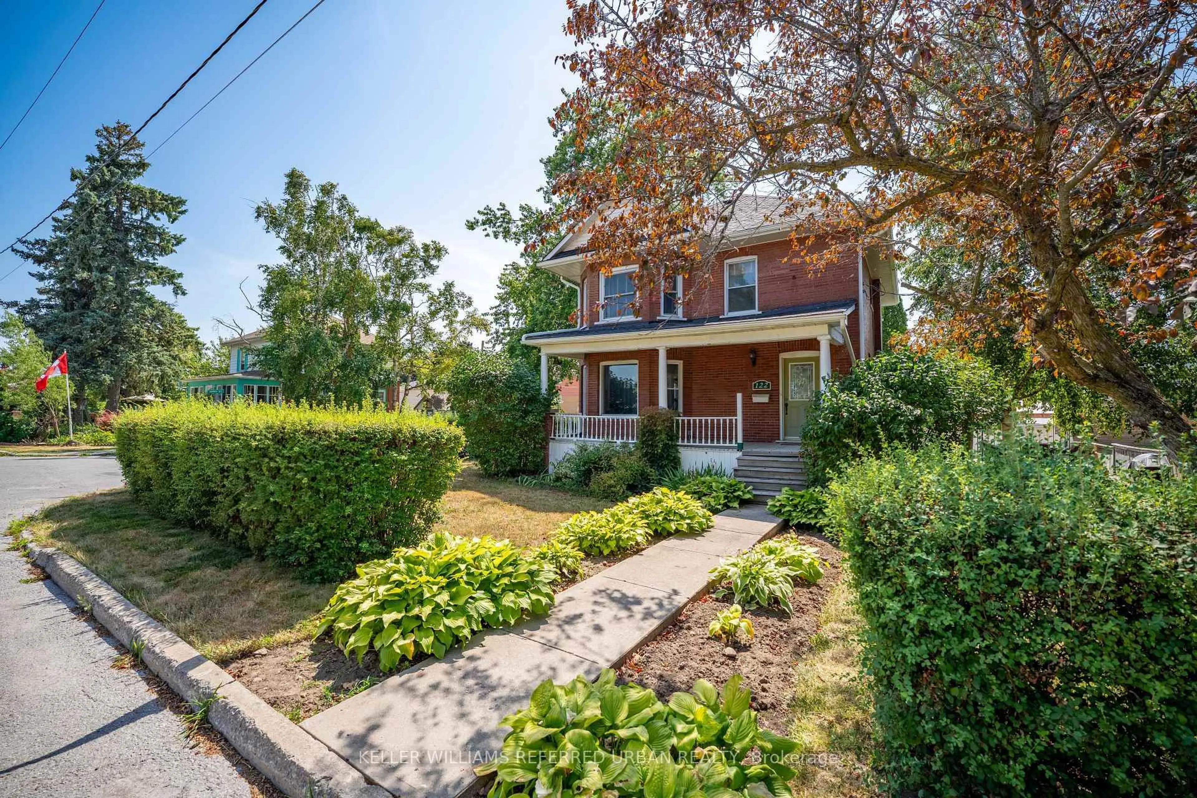 Unknown for 122 Queen St, Quinte West Ontario K8V 4Y4