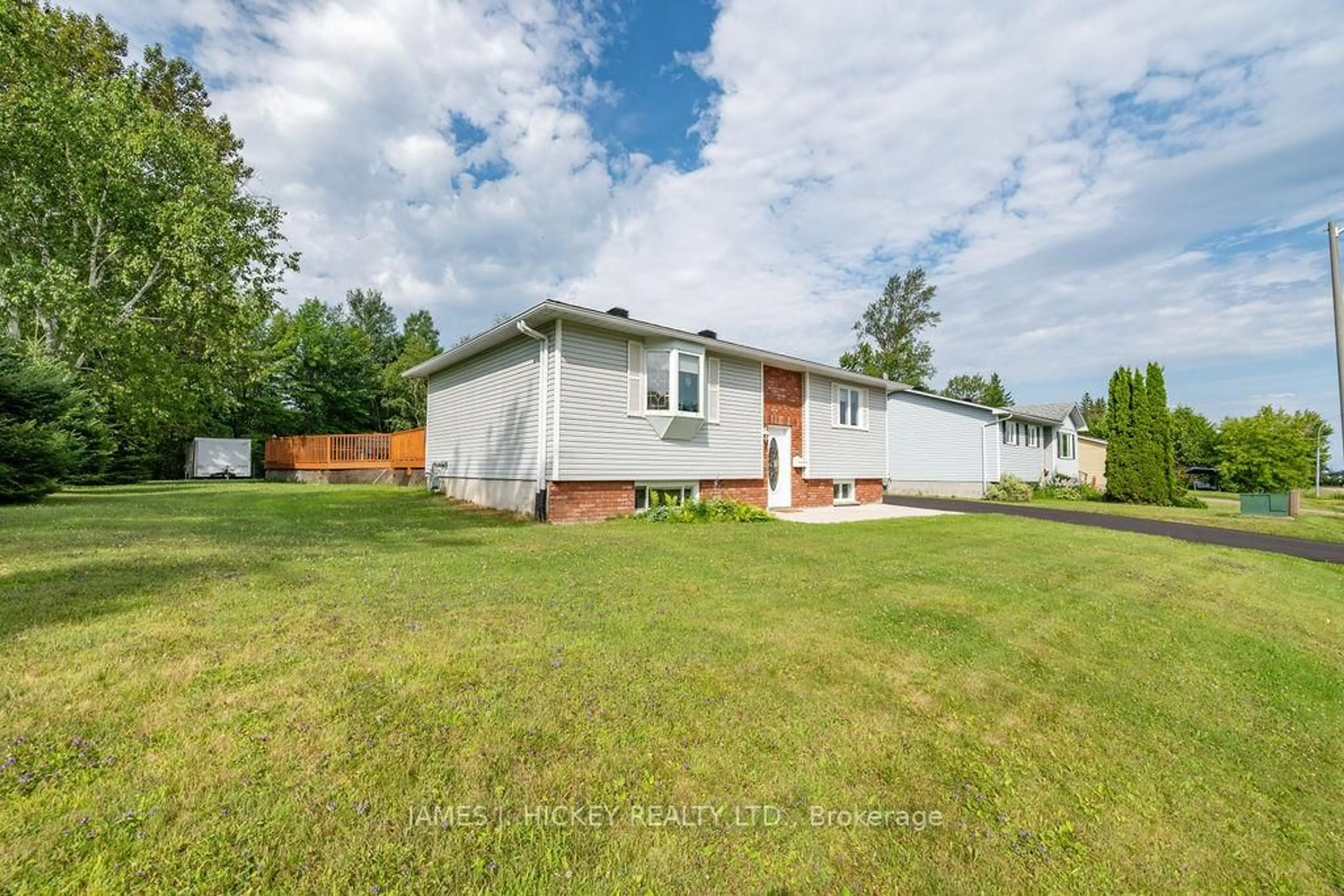 A pic from outside/outdoor area/front of a property/back of a property/a pic from drone, unknown for 1108 Boundary Rd, Pembroke Ontario K8A 7X1