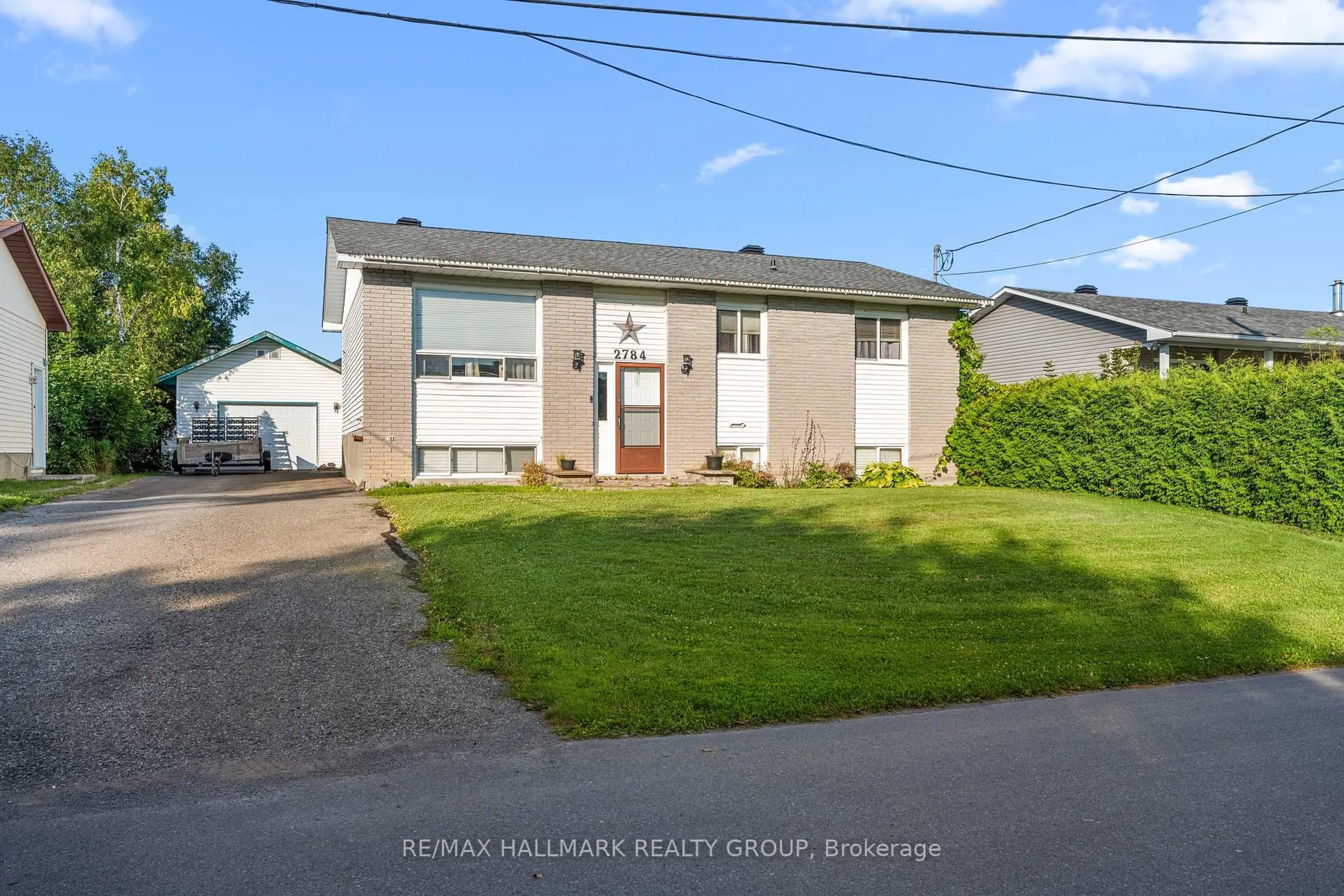 Unknown for 2784 Leonard St, Clarence-Rockland Ontario K4K 1A4