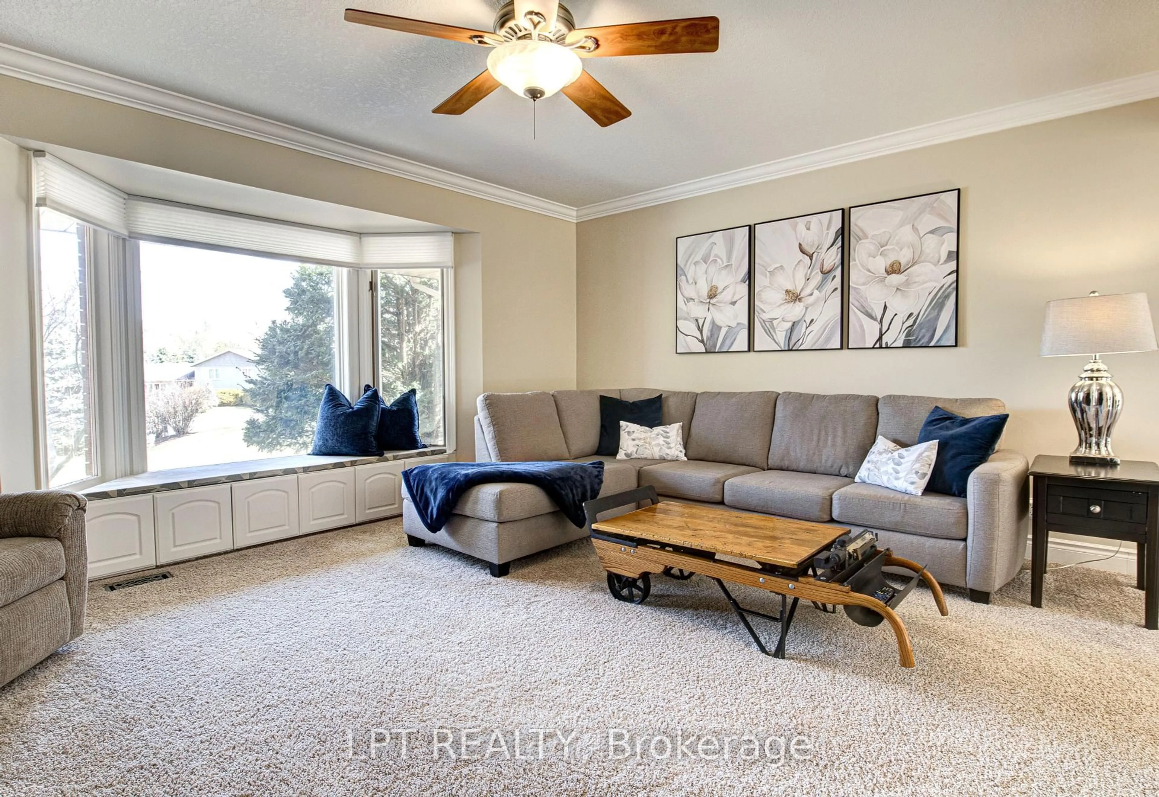 Living room with furniture, unknown for 213 Bruder Crt, Centre Wellington Ontario N0B 1B0