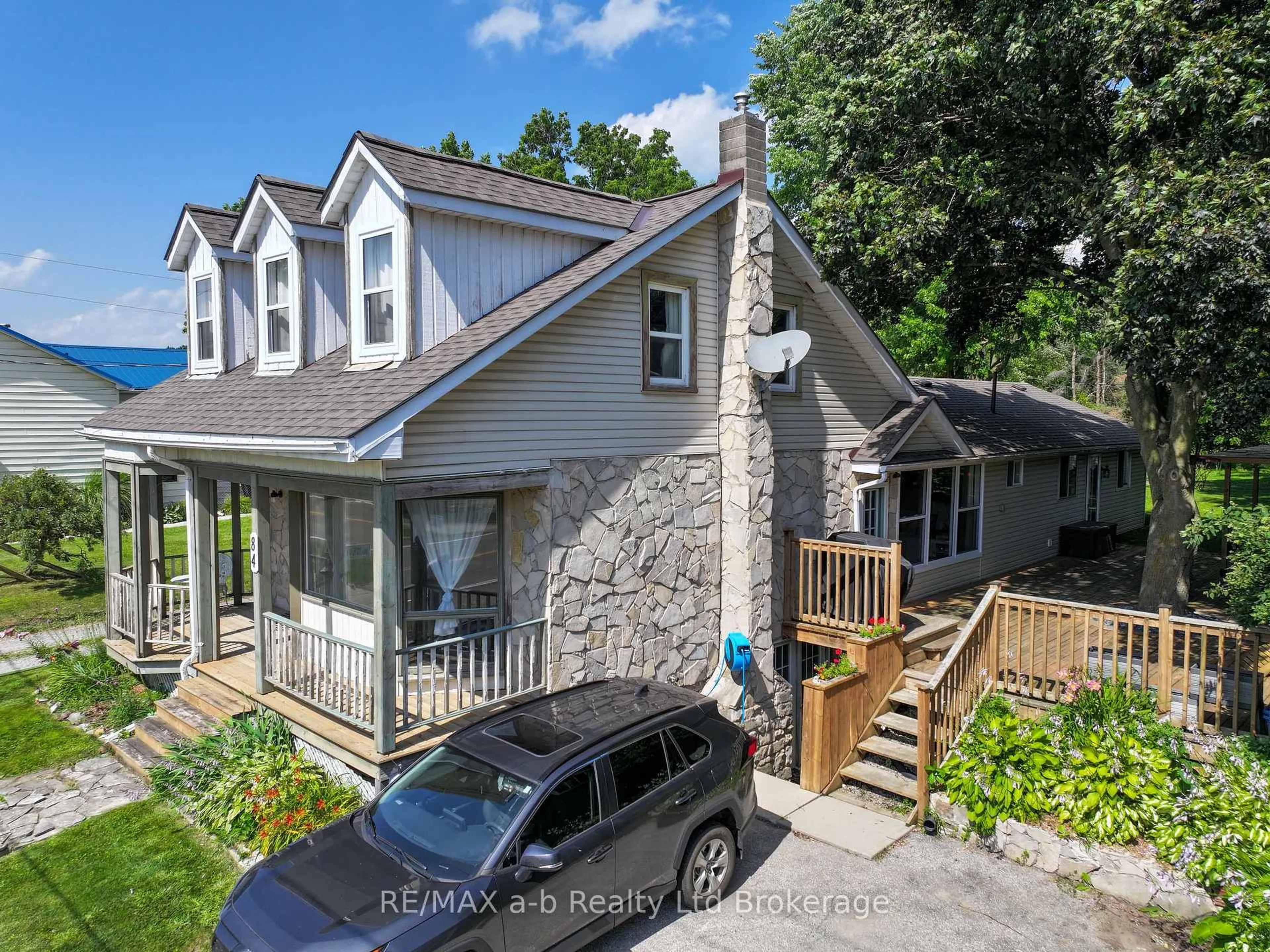A pic from outside/outdoor area/front of a property/back of a property/a pic from drone, street for 84 BAIRD St, Blandford-Blenheim Ontario N0J 1B0
