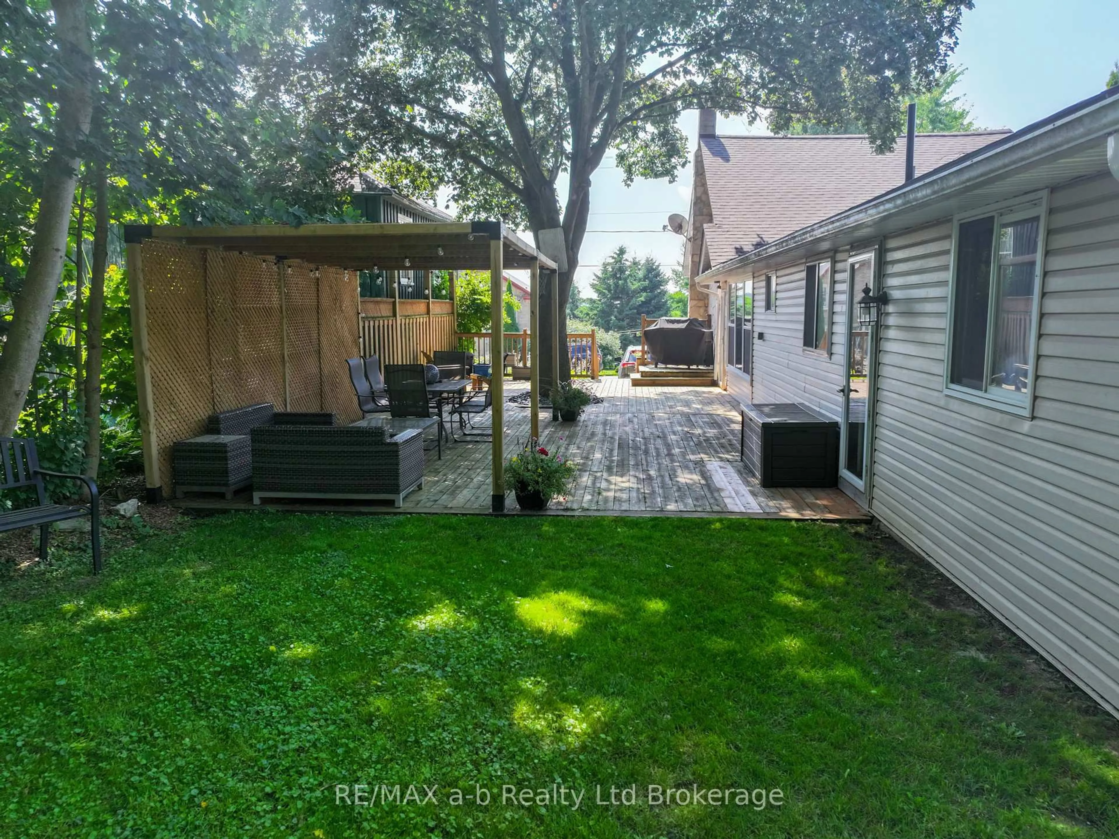 Patio, street for 84 BAIRD St, Blandford-Blenheim Ontario N0J 1B0