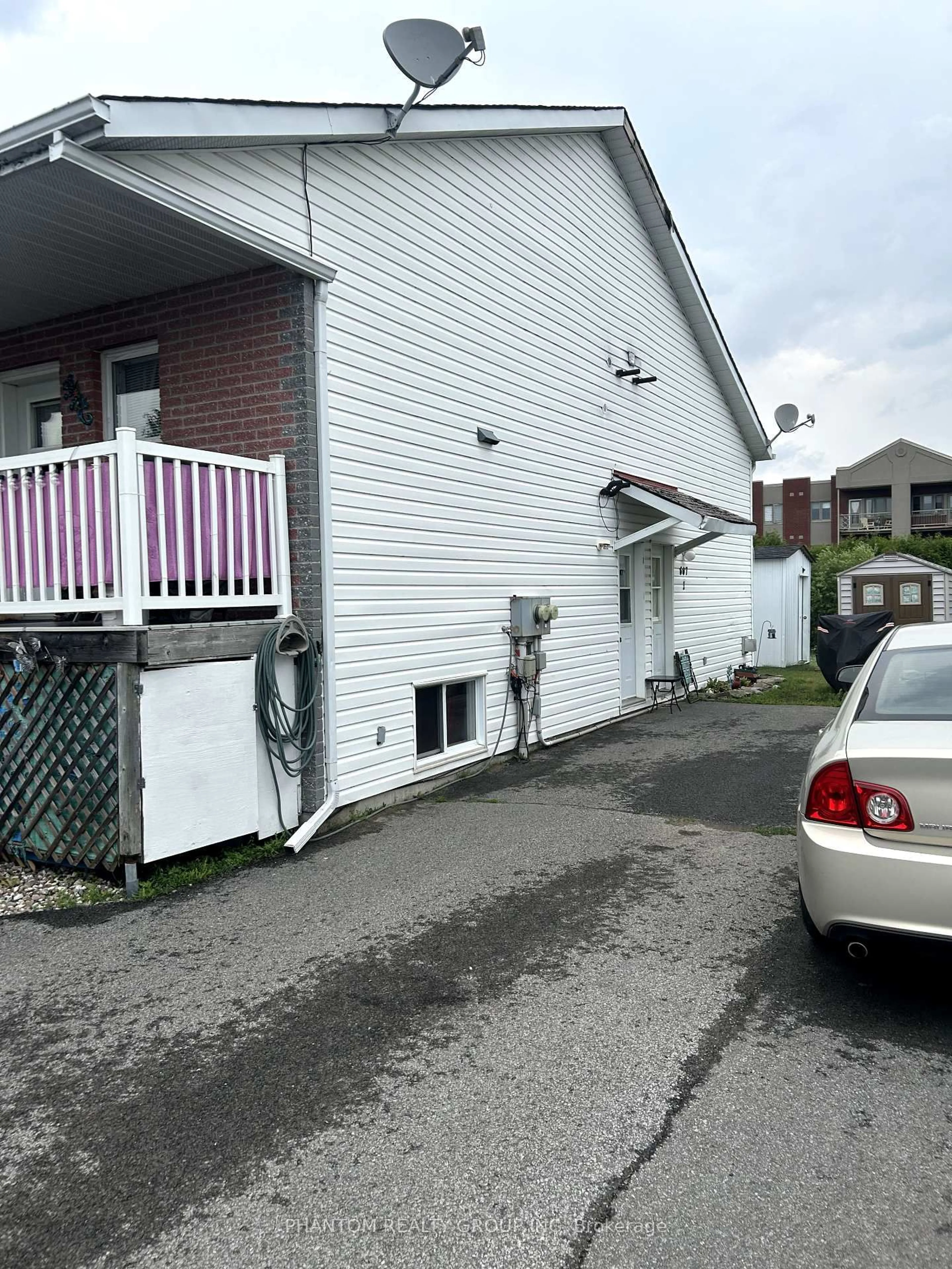 Unknown for 607 Paul Cres, Hawkesbury Ontario K6A 2R2