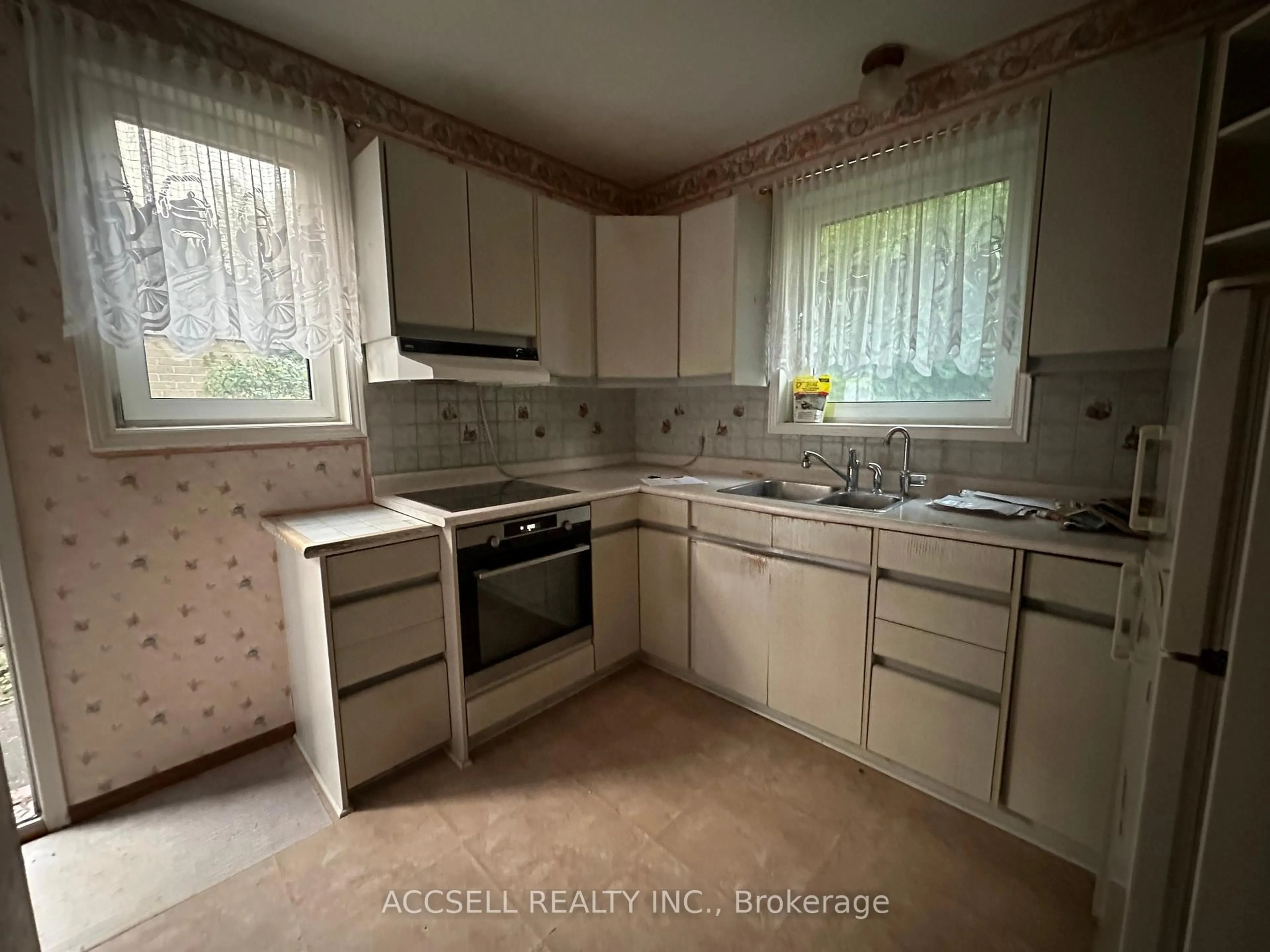 Standard kitchen, unknown for 198 Highland Rd, Kitchener Ontario N2M 3W2
