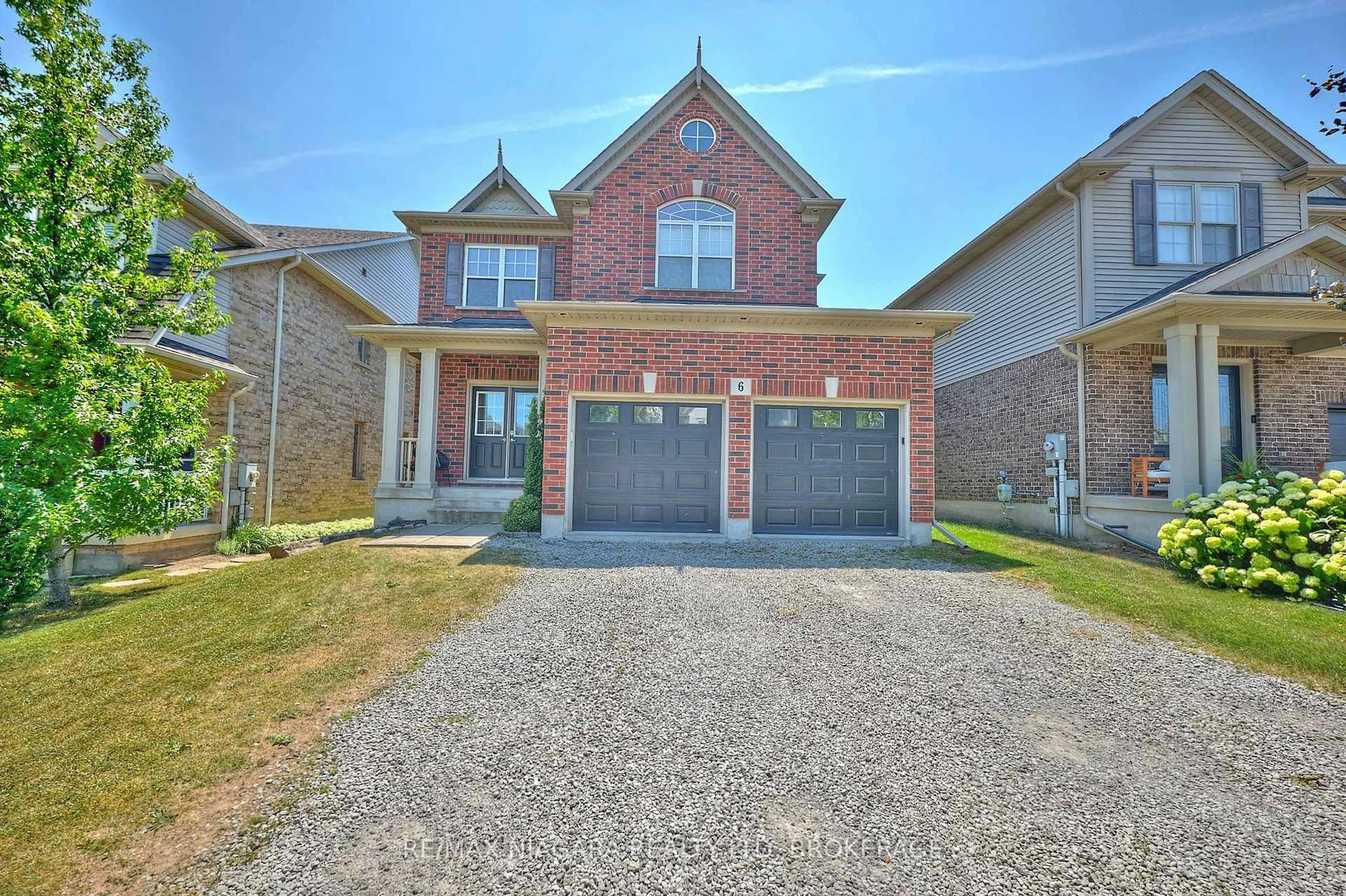 Home with brick exterior material, street for 6 Alex Grant Pl, St. Catharines Ontario L2P 0A2