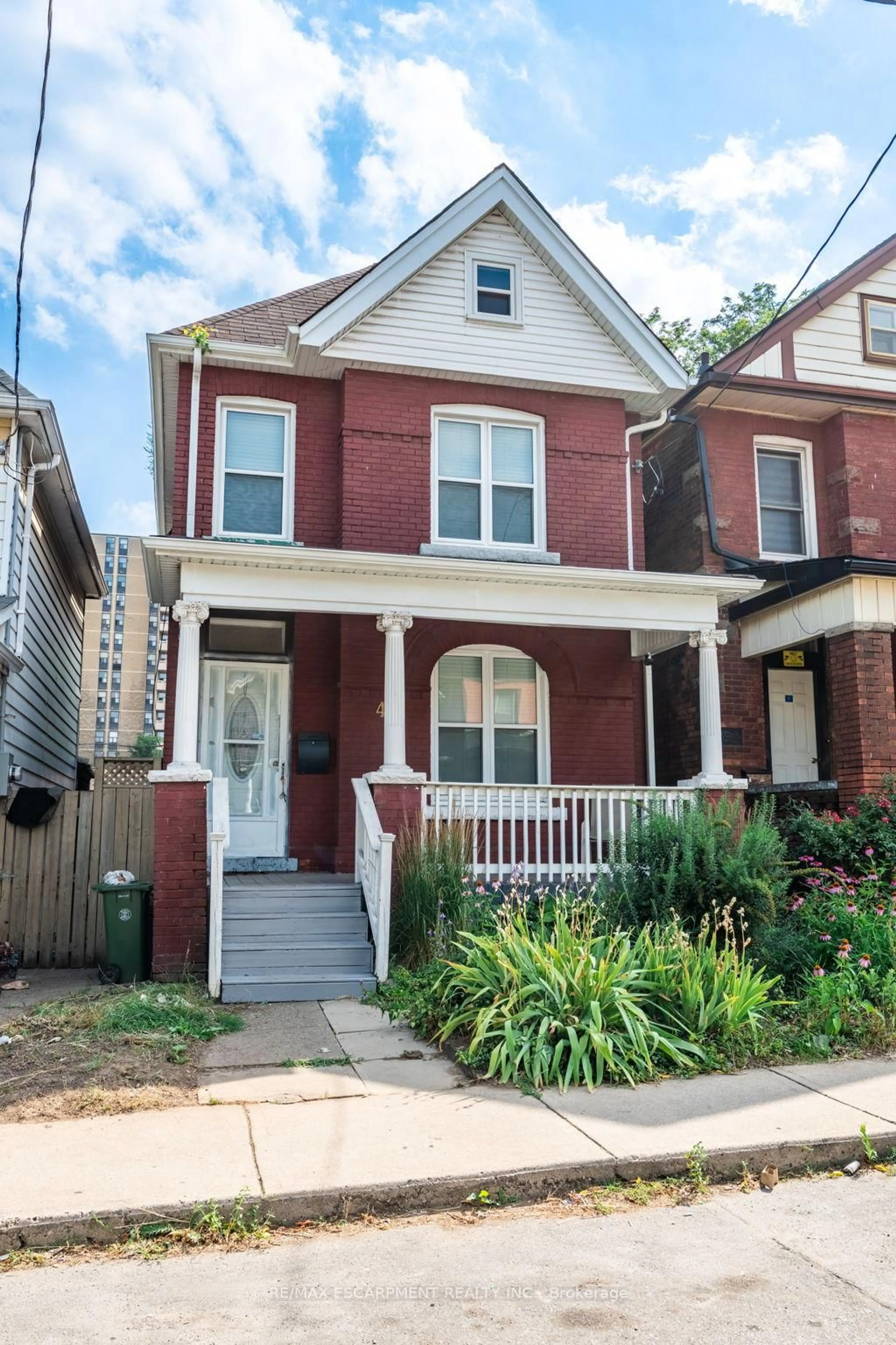 Home with brick exterior material, street for 44 Bristol St, Hamilton Ontario L8L 2V1