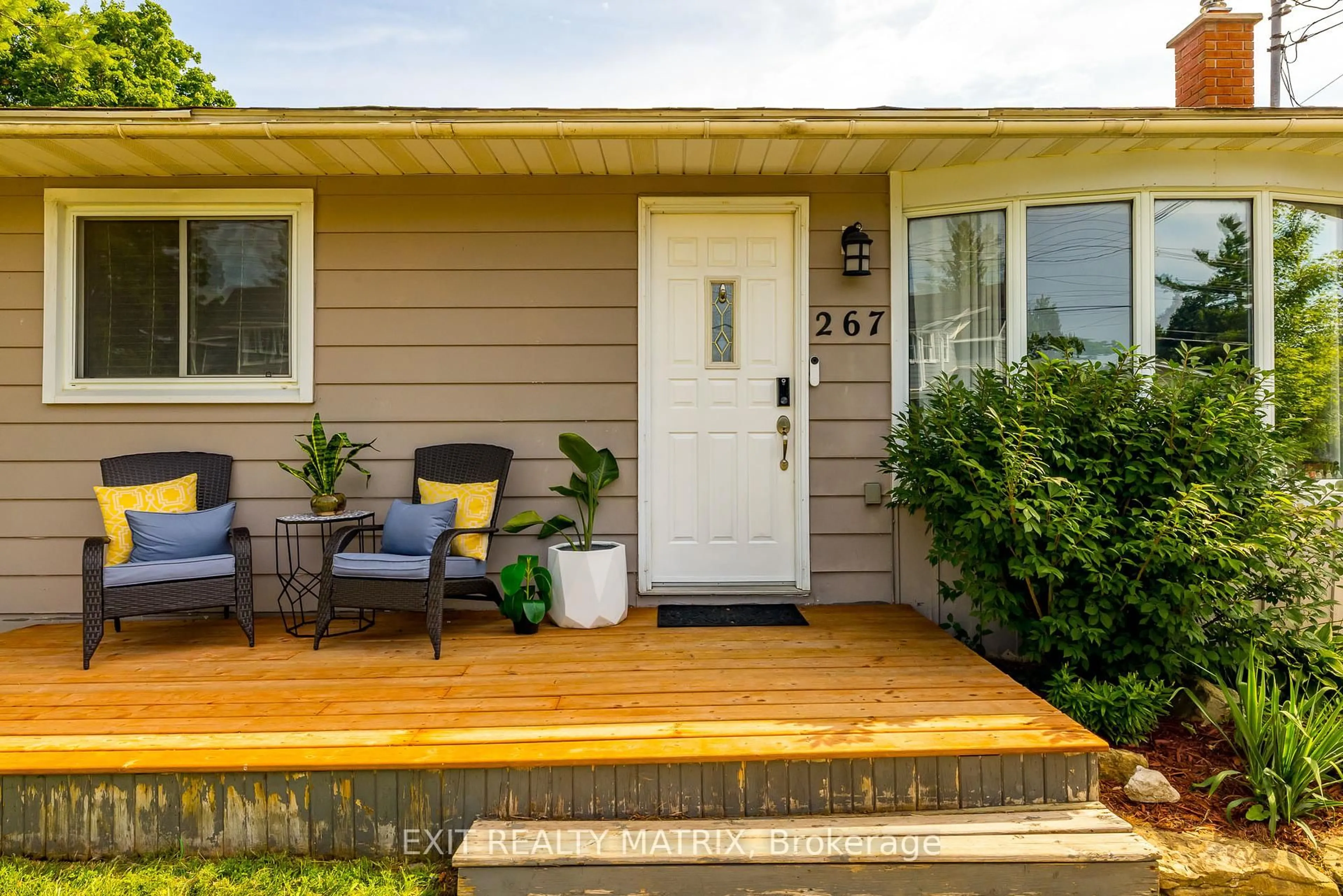 Home with vinyl exterior material, street for 267 Ann St, Almonte Ontario K0A 1A0