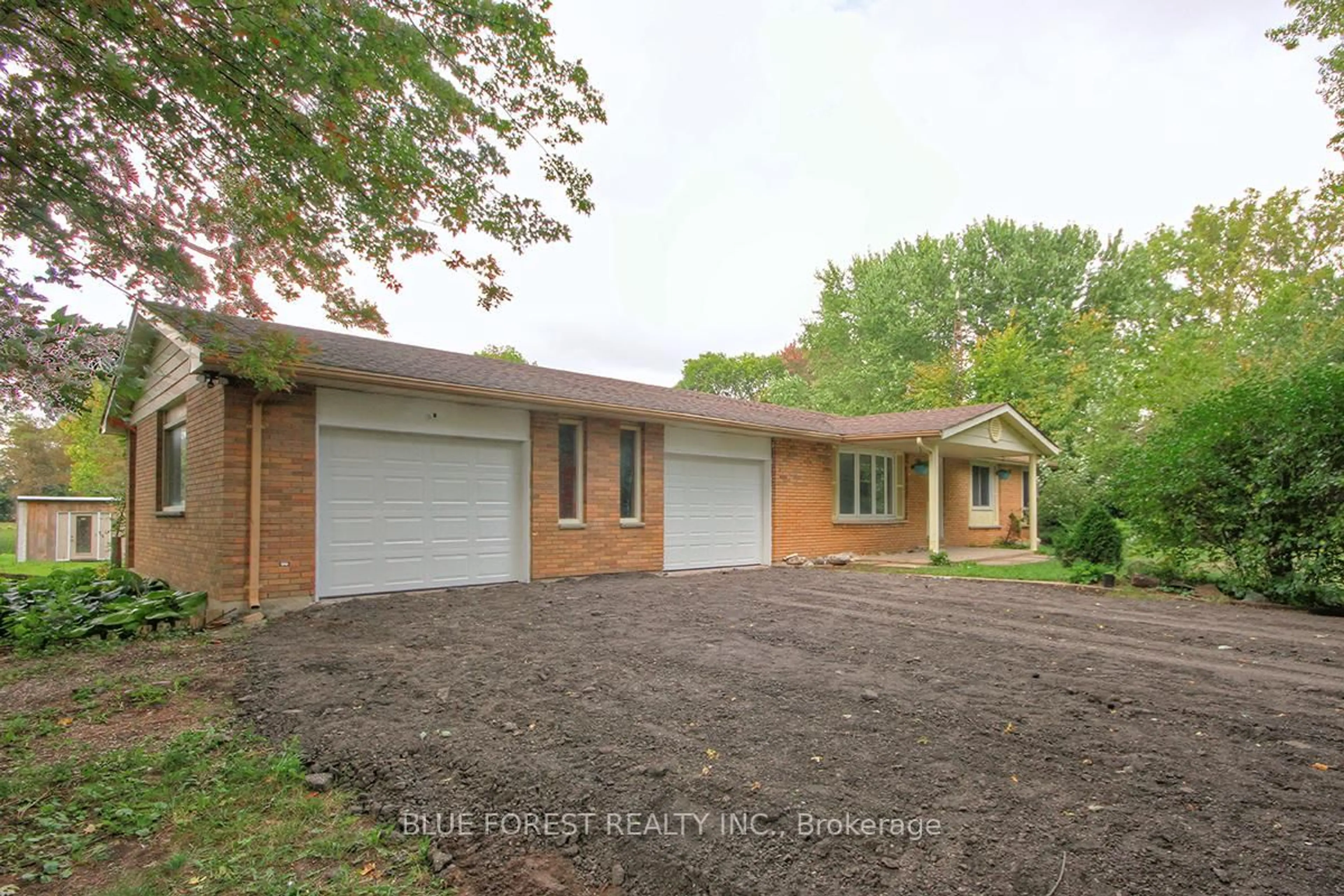 Home with brick exterior material, street for 612 Trillium Dr, Southwest Middlesex Ontario N0L 1Z0