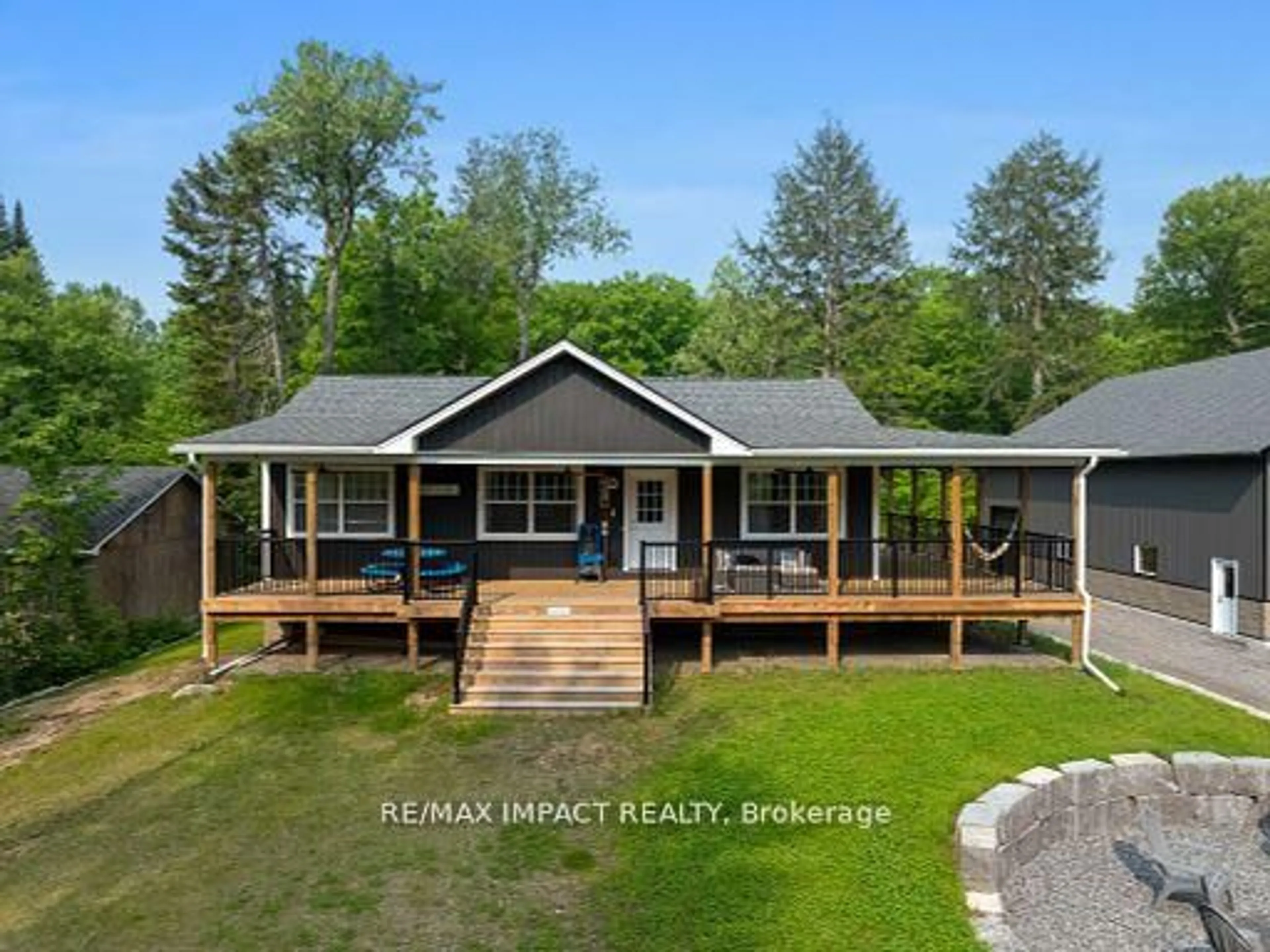 A pic from outside/outdoor area/front of a property/back of a property/a pic from drone, unknown for 1006 Jasmine Rd, Dysart et al Ontario K0L 1M1
