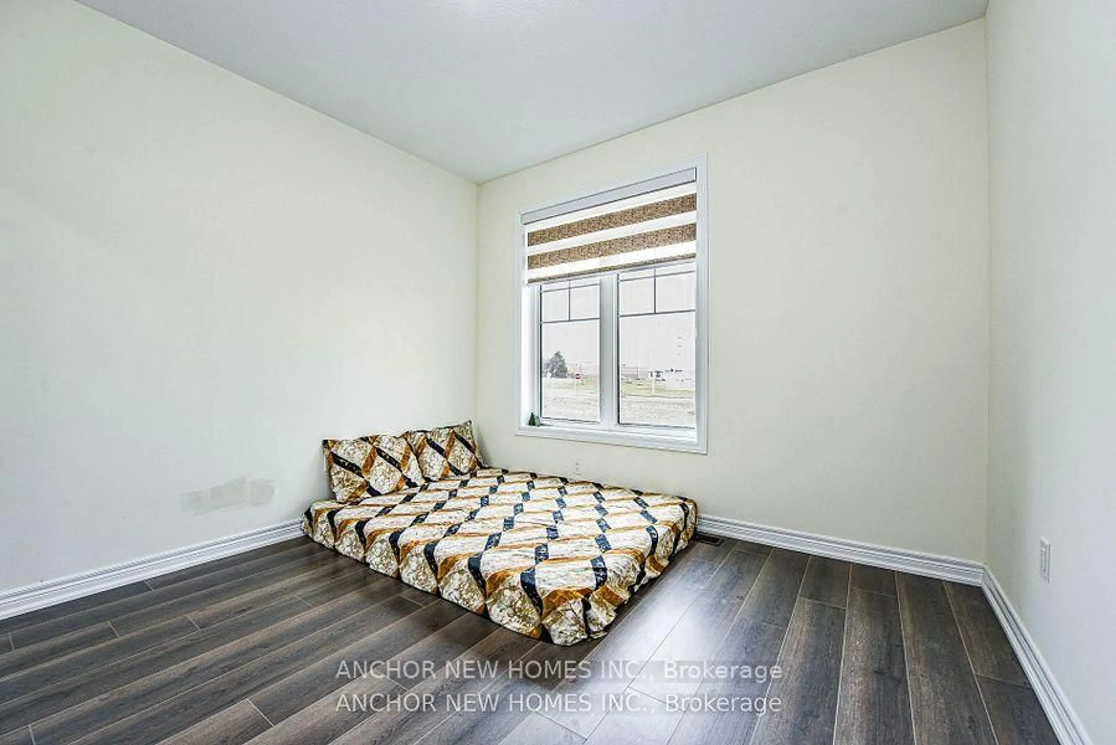 A pic of a room for 10 Birmingham Dr #23, Cambridge Ontario N1R 0C6