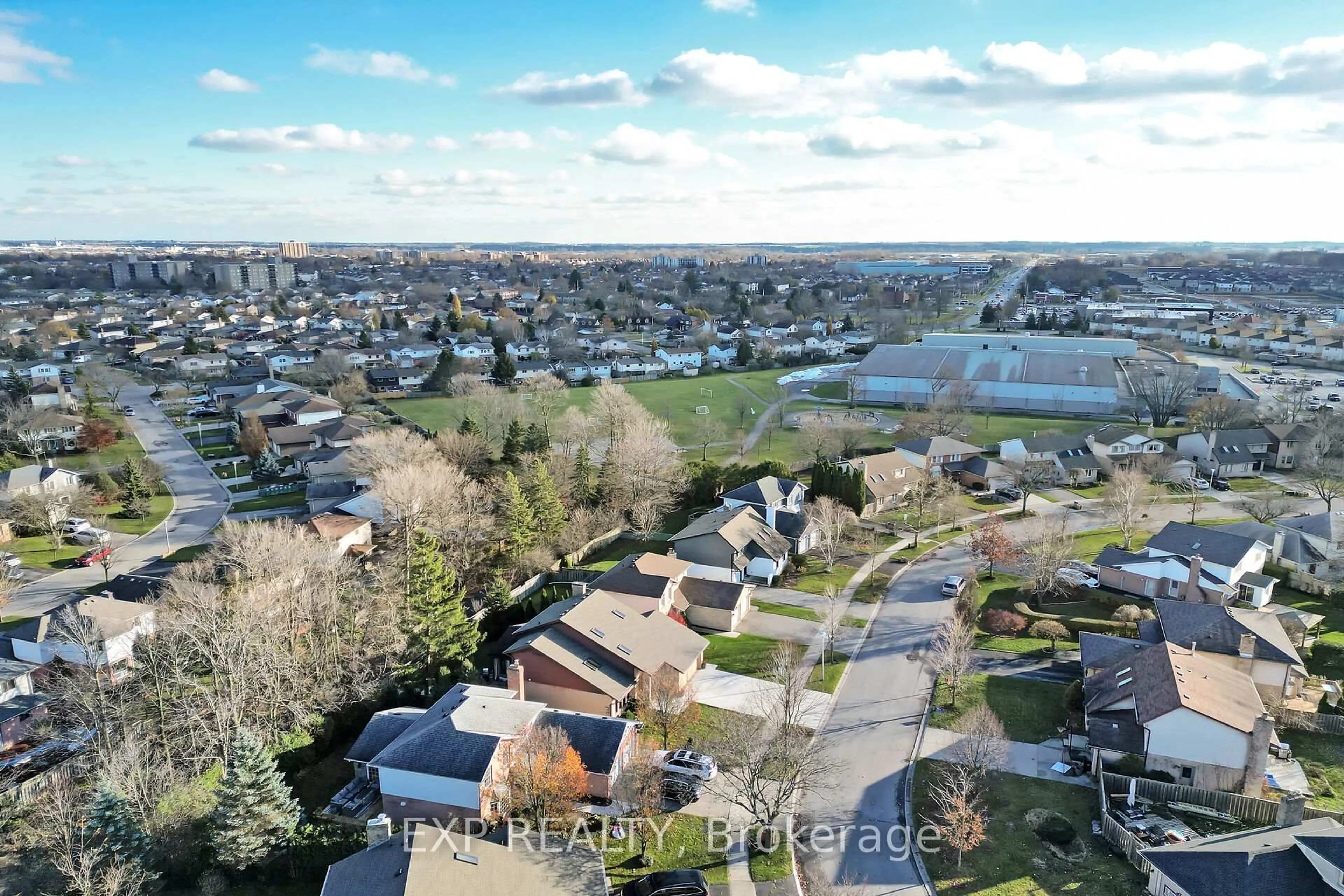 A pic from outside/outdoor area/front of a property/back of a property/a pic from drone, water/lake/river/ocean view for 99 Westwinds Dr, London South Ontario N6C 5M6