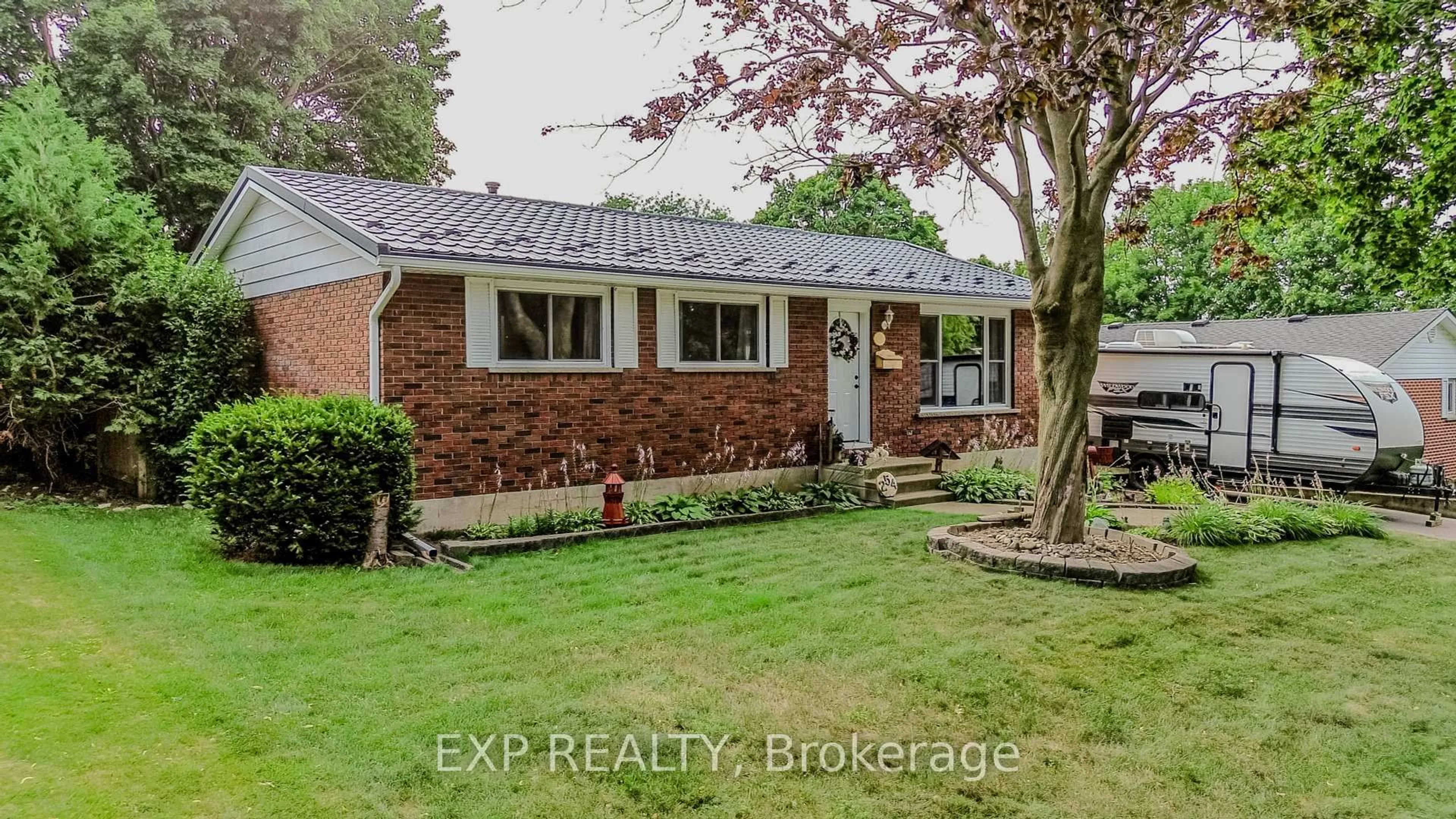 Home with brick exterior material, street for 254 Dent Pl, Woodstock Ontario N4S 2S4