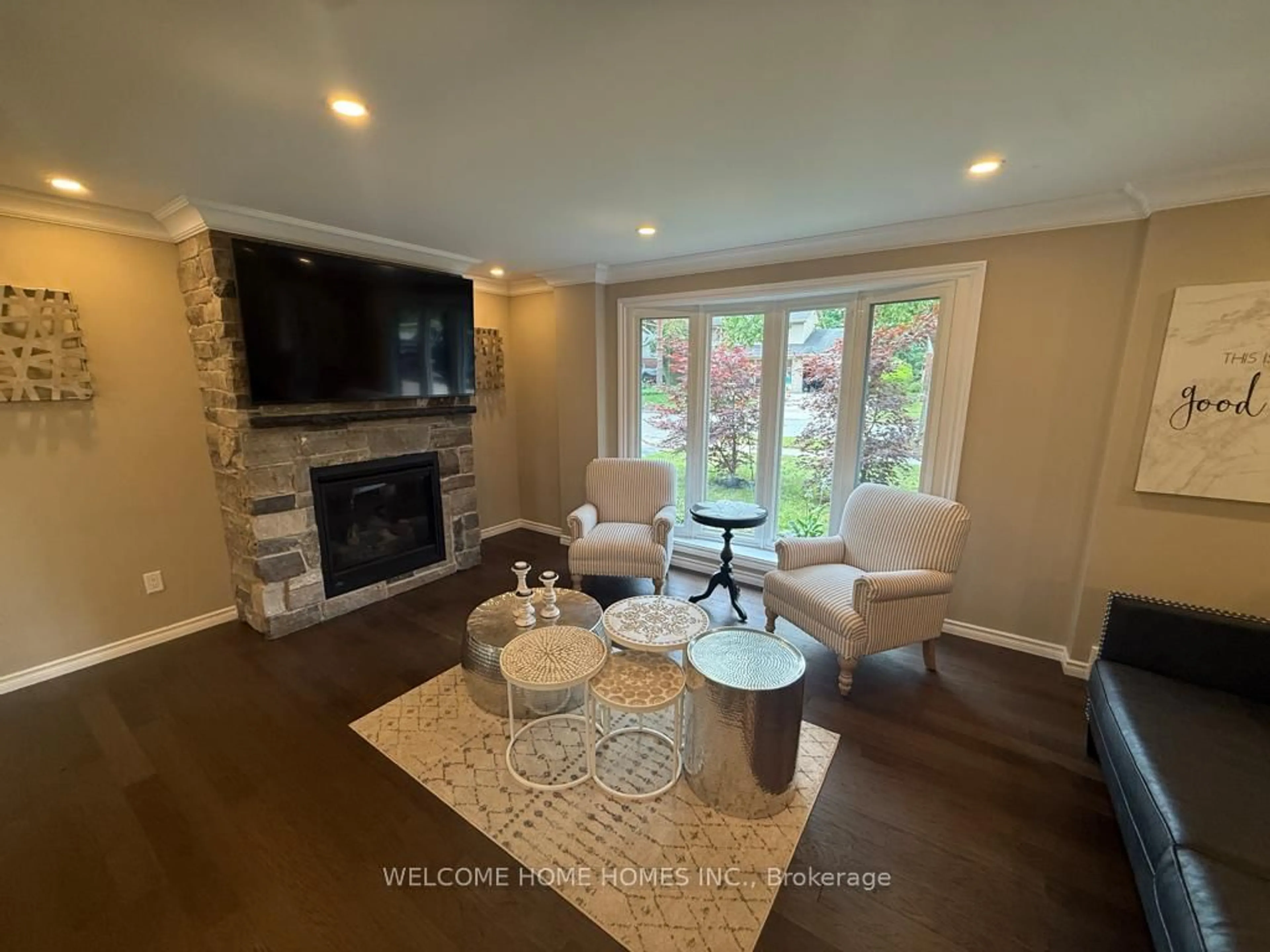 Living room with furniture, unknown for 270 Grand View Ave, London South Ontario N6K 2S9