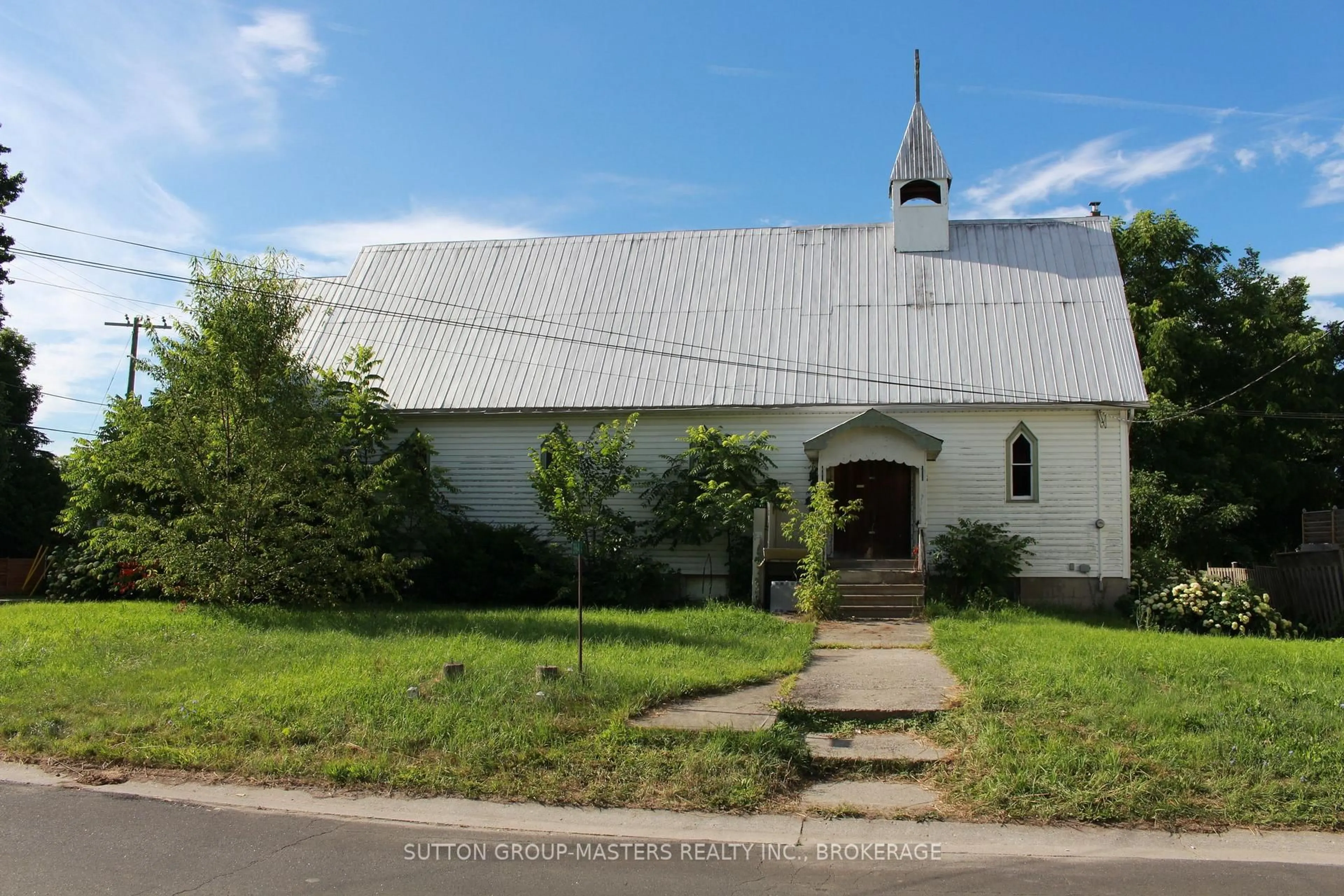 Blurry image for 3964 HARROWSMITH CHURCH St, Harrowsmith Ontario K0H 1V0