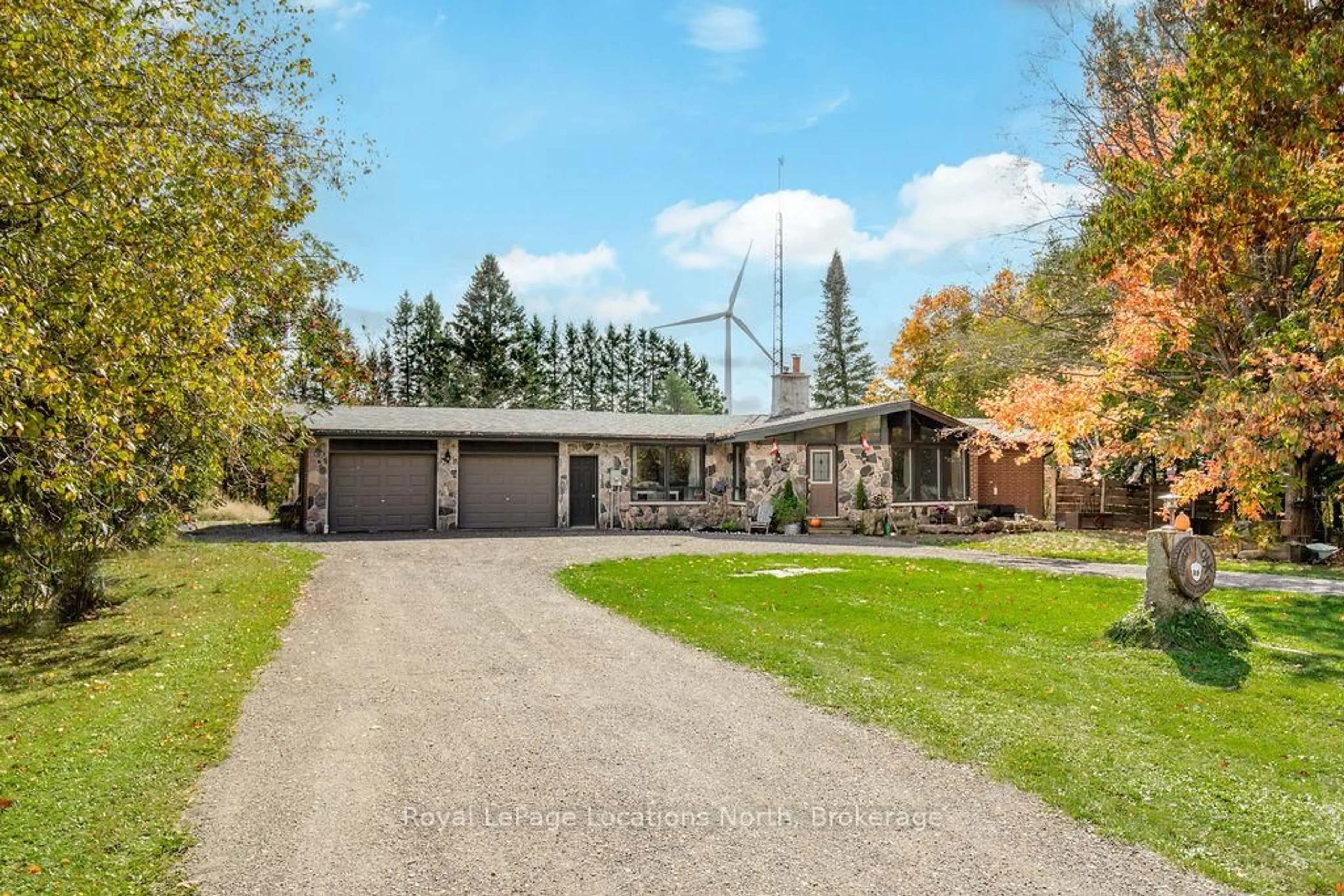 A pic from outside/outdoor area/front of a property/back of a property/a pic from drone, street for 89 ARGYLE St, Melancthon Ontario L9V 2N1
