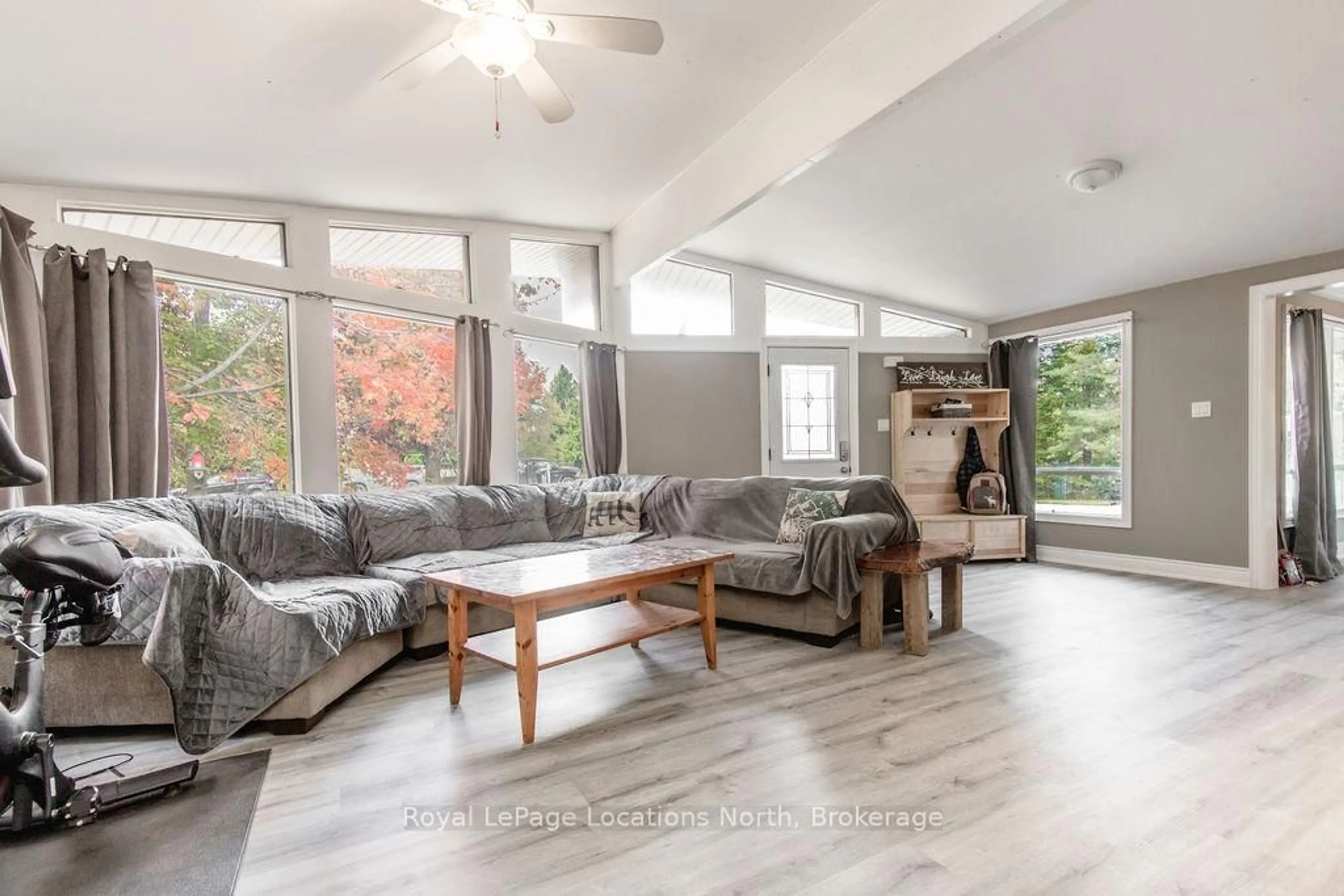 Living room with furniture, unknown for 89 ARGYLE St, Melancthon Ontario L9V 2N1