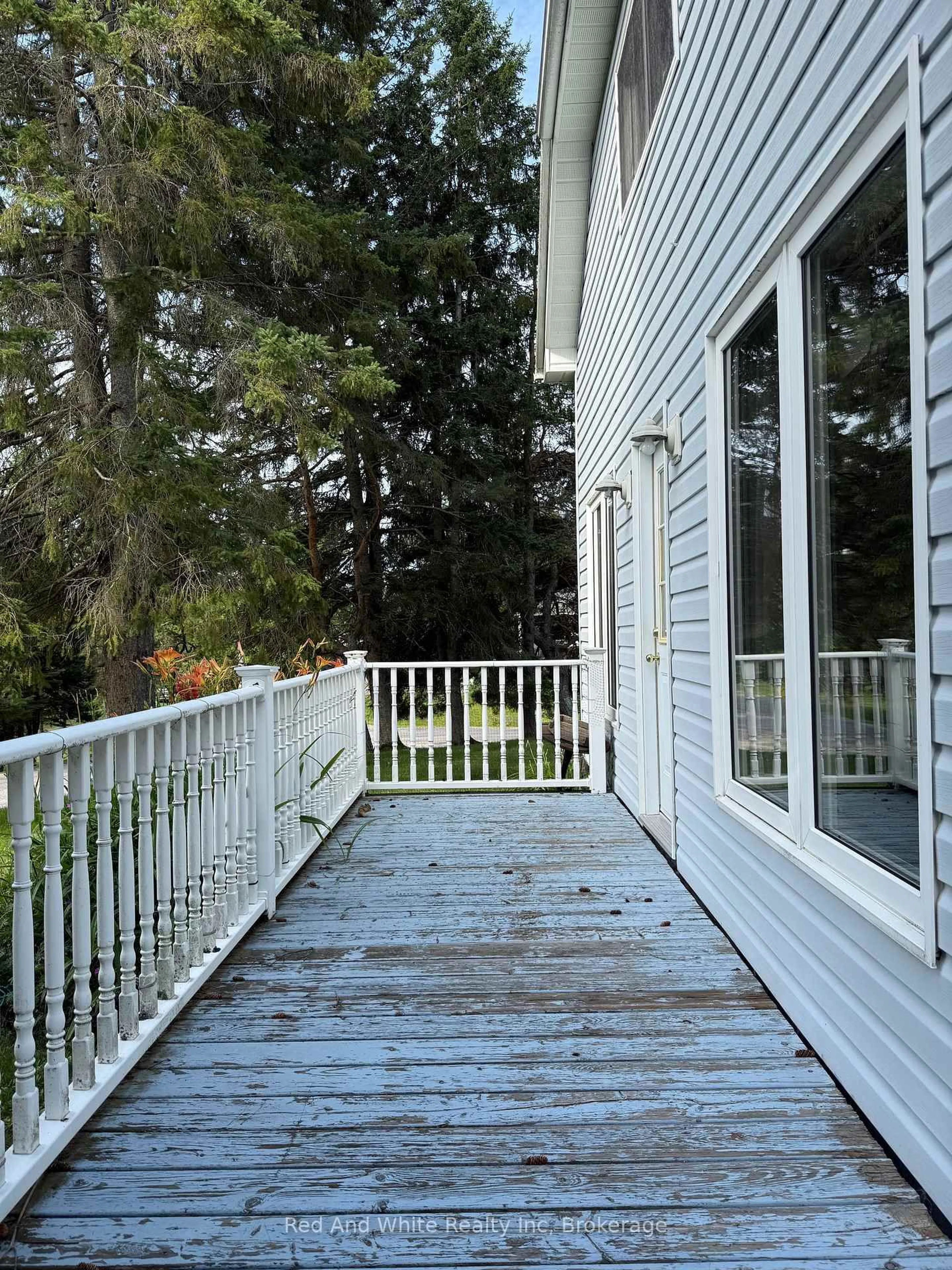 Unknown for 10 BURROWS St, Magnetawan Ontario P0A 1P0