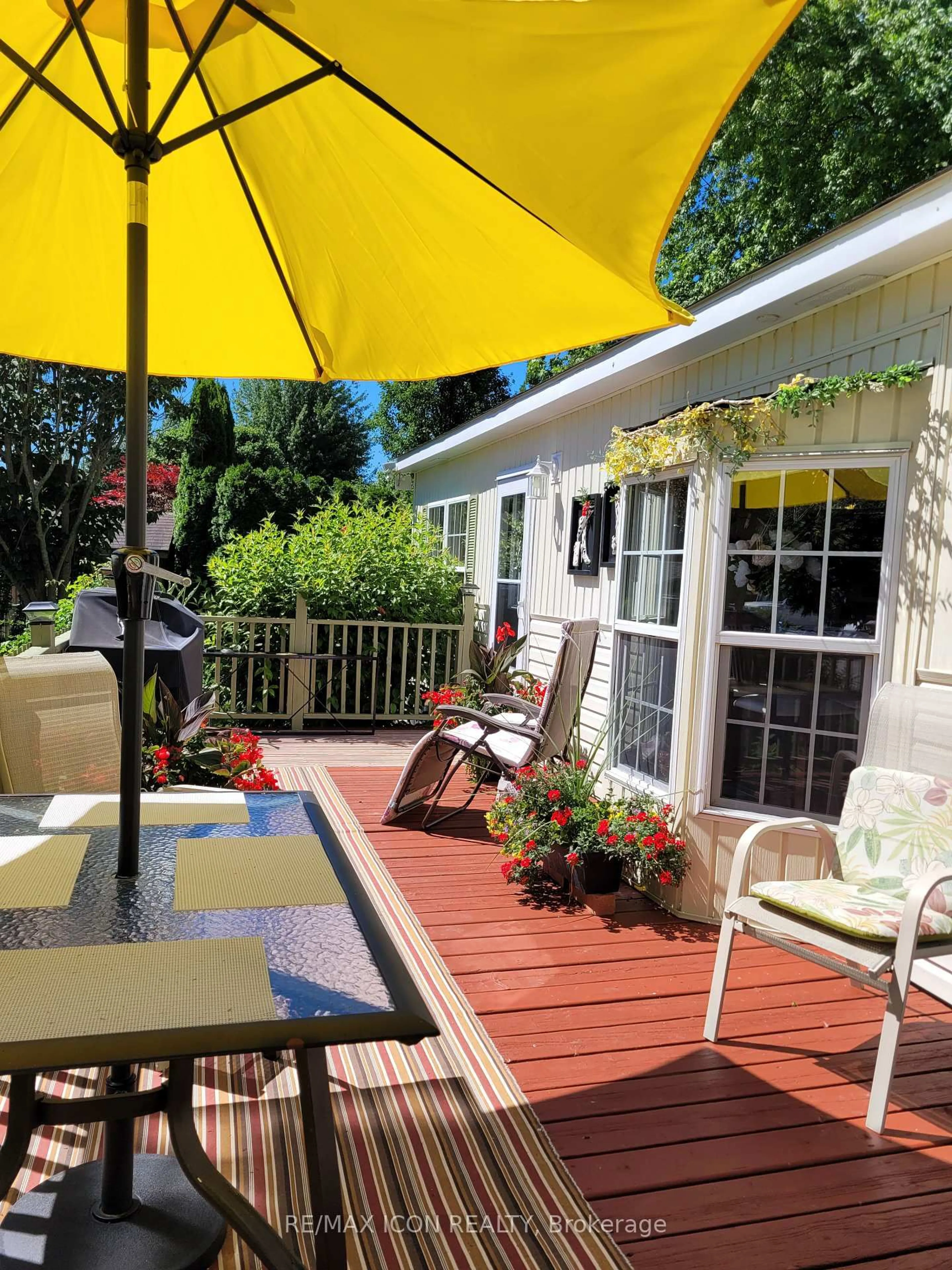Patio, street for 77307 Bluewater Highway #9, Bluewater Ontario N0M 1G0