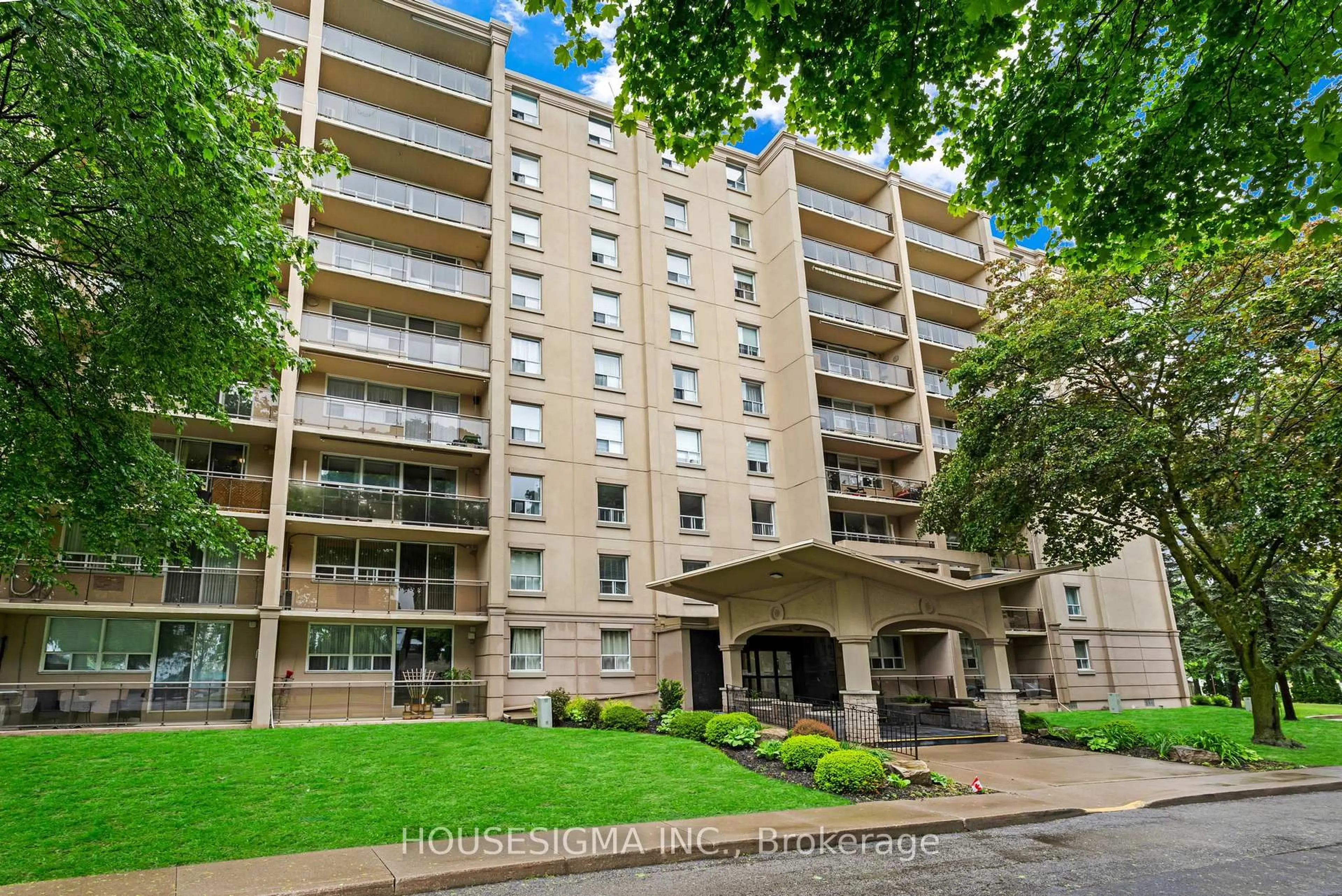 Unknown for 6400 Huggins St #305, Niagara Falls Ontario L2J 3G5