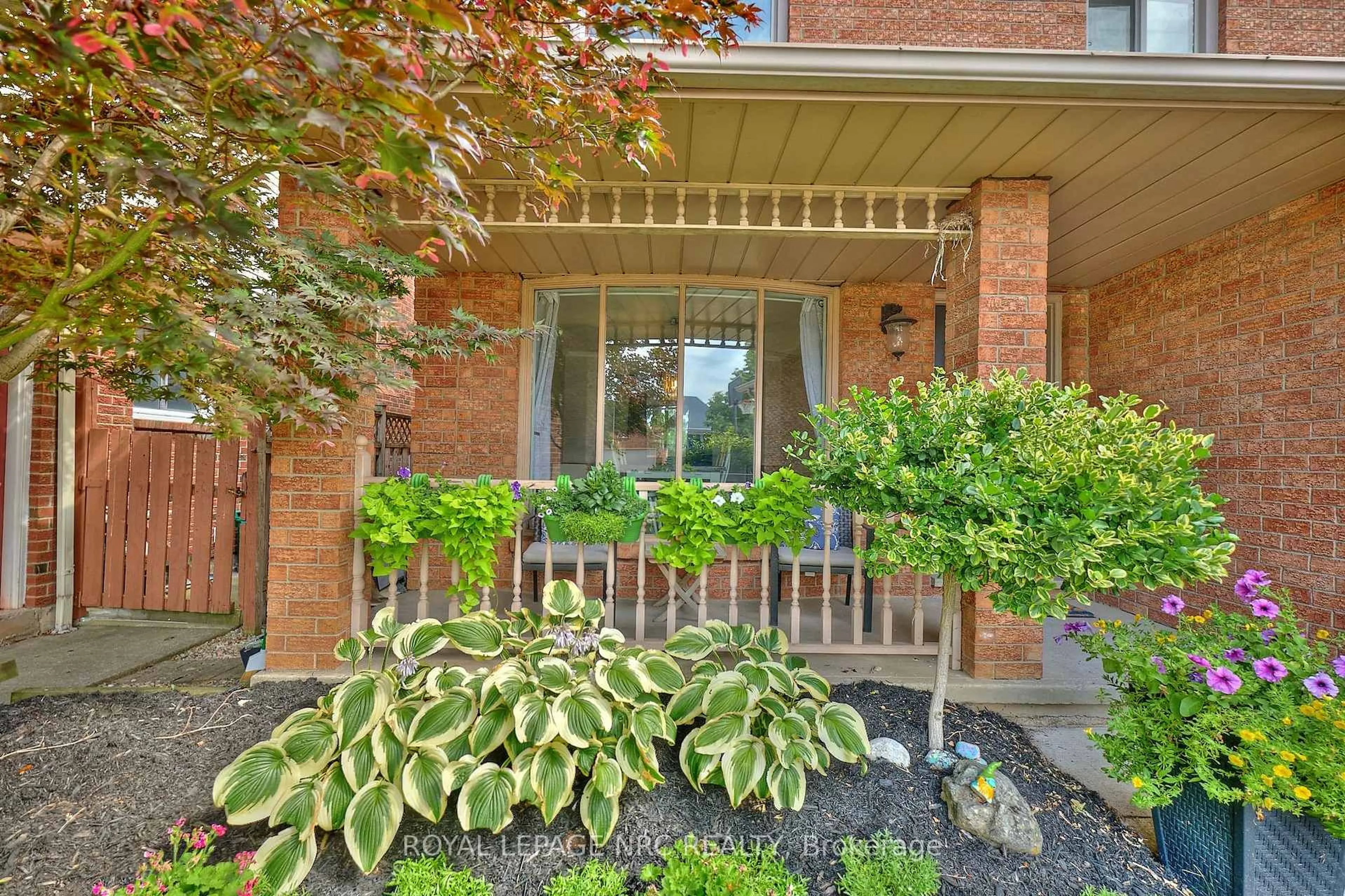 Home with brick exterior material, street for 26 Elderwood Dr, St. Catharines Ontario L2S 3E5