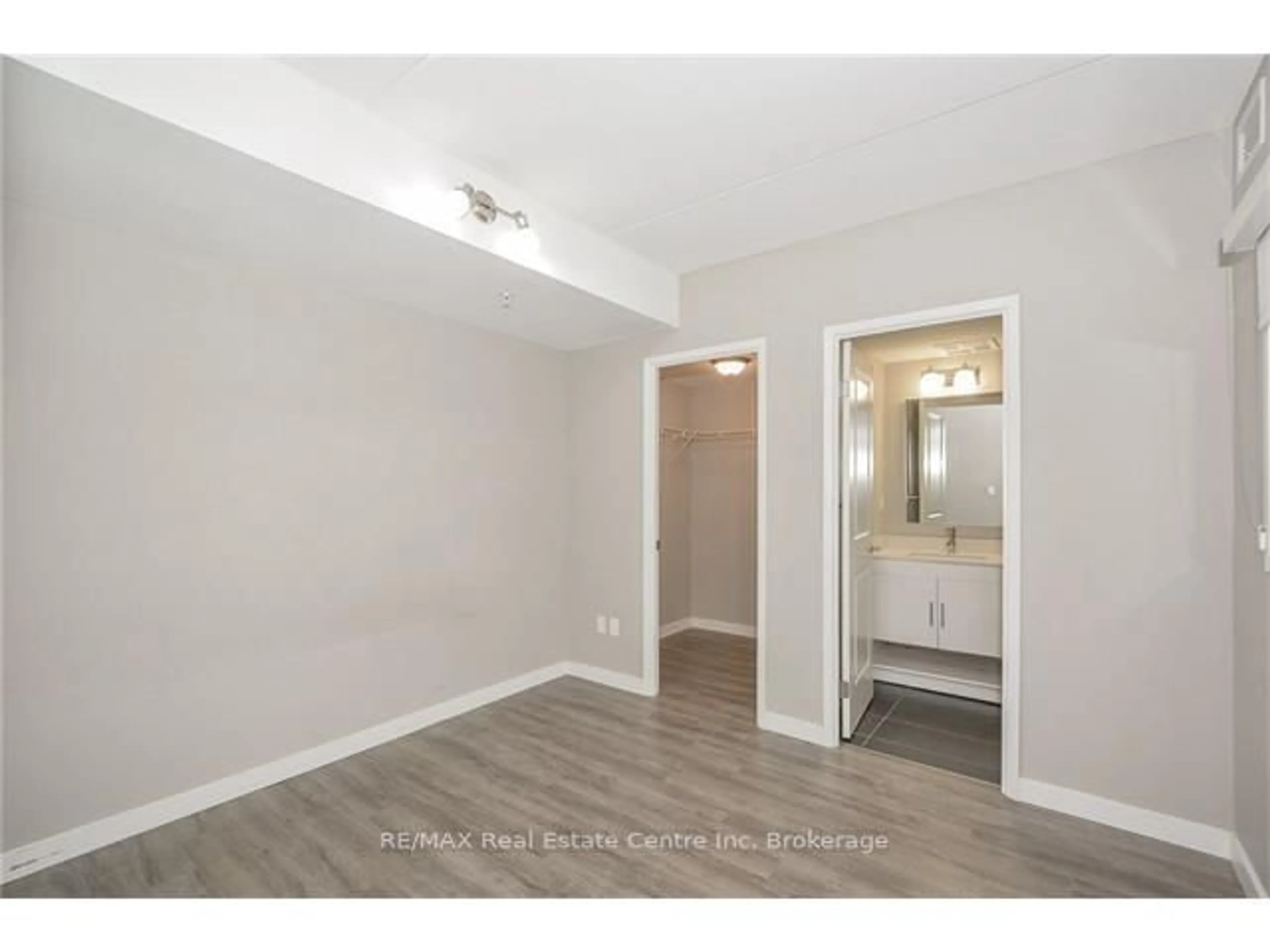 A pic of a room for 1291 Gordon St #327, Guelph Ontario N1L 0M5