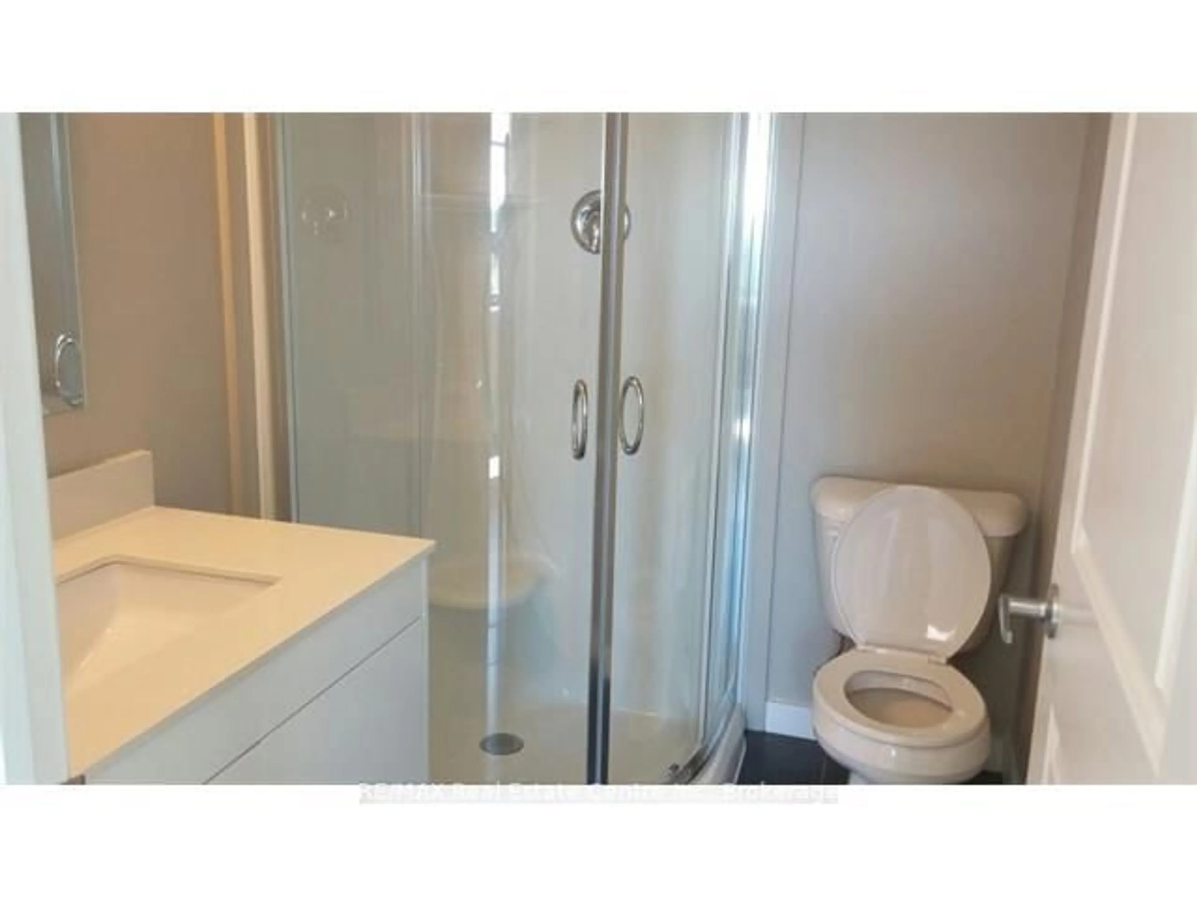 Standard bathroom, floor is not visible for 1291 Gordon St #327, Guelph Ontario N1L 0M5
