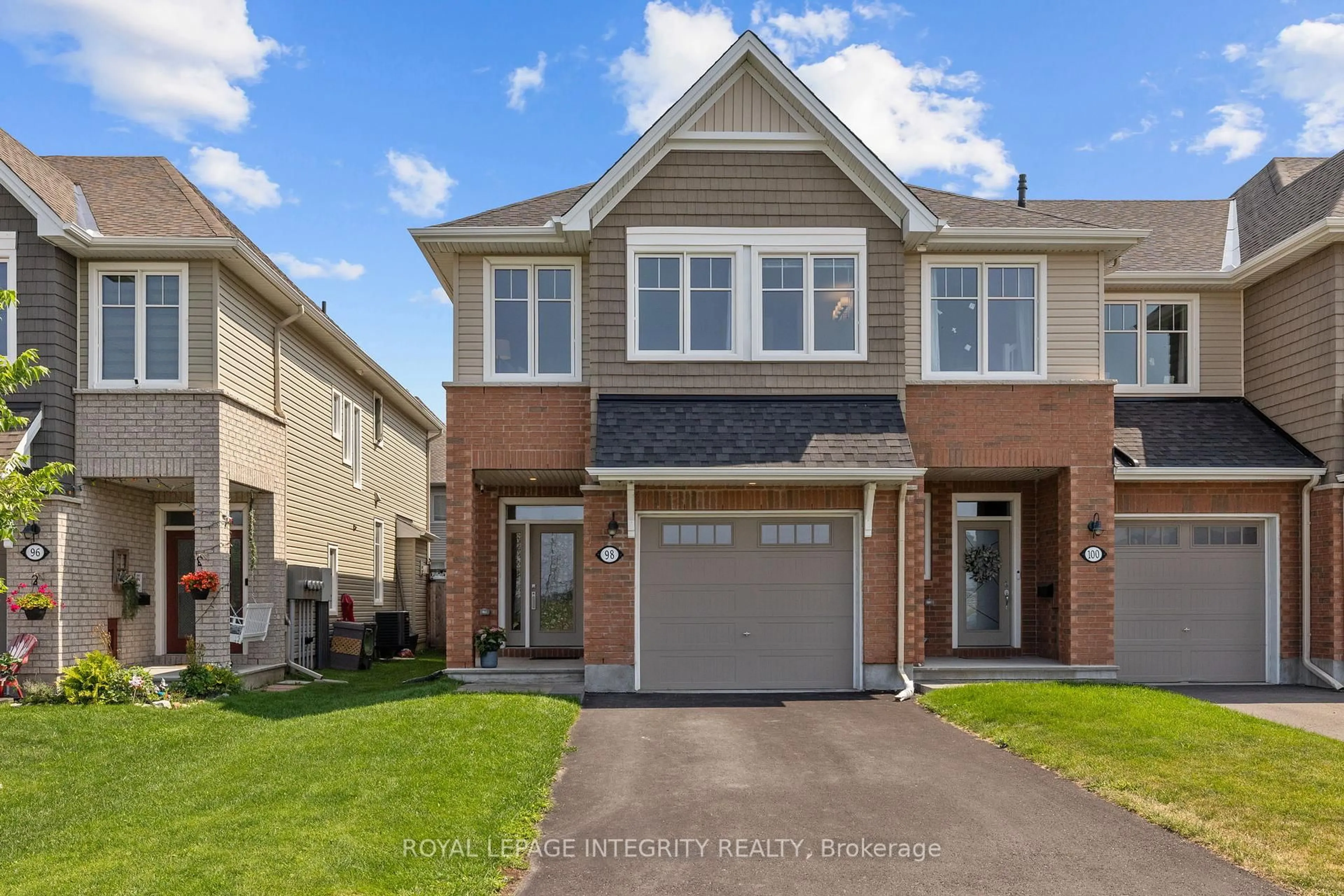 Unknown for 98 Jardiniere St, Ottawa Ontario K2S 2K2