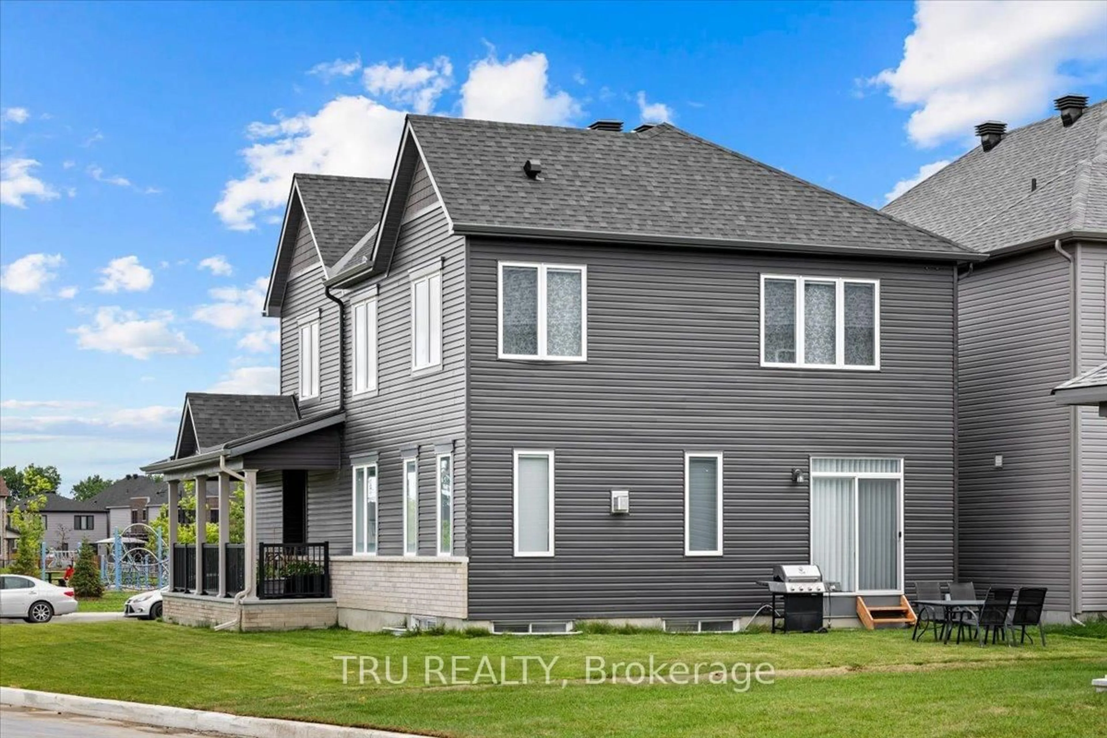 Home with vinyl exterior material, unknown for 618 GALERNEAU W Galarneau Way, Kanata Ontario K2W 0M1